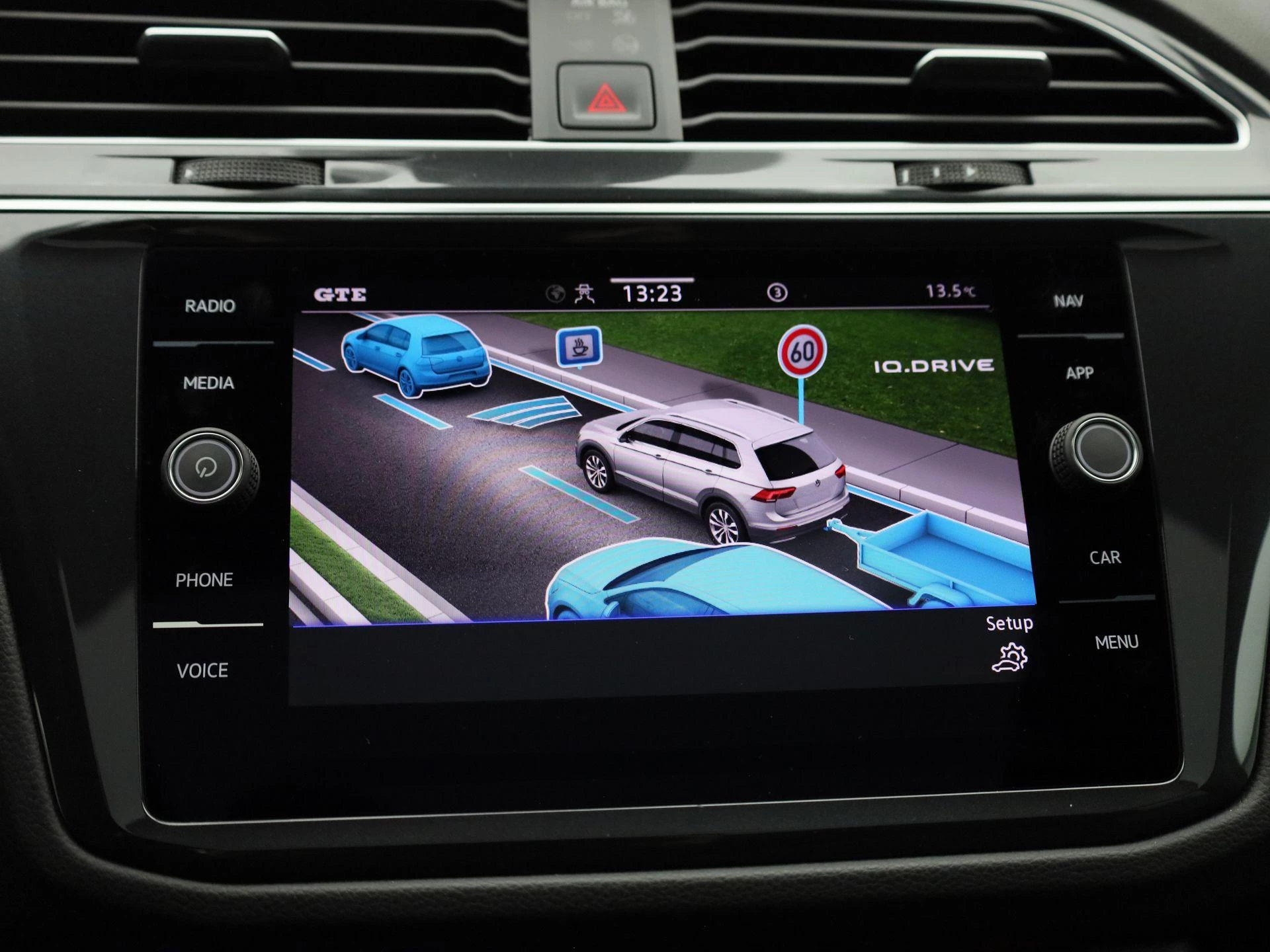 Volkswagen-Tiguan-image-24