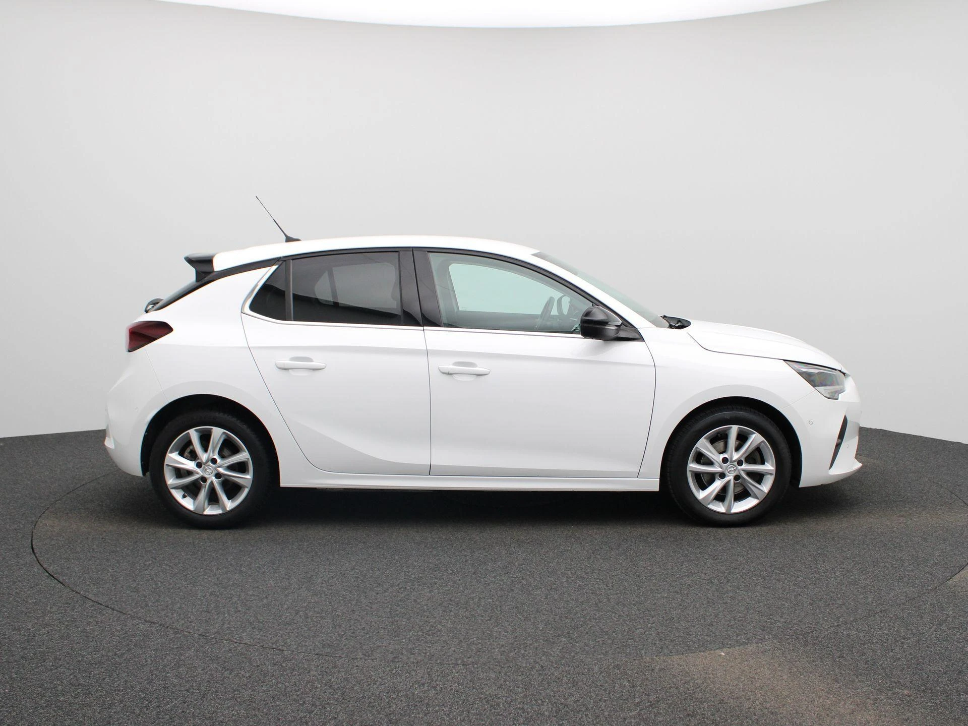 Opel-Corsa-image-3