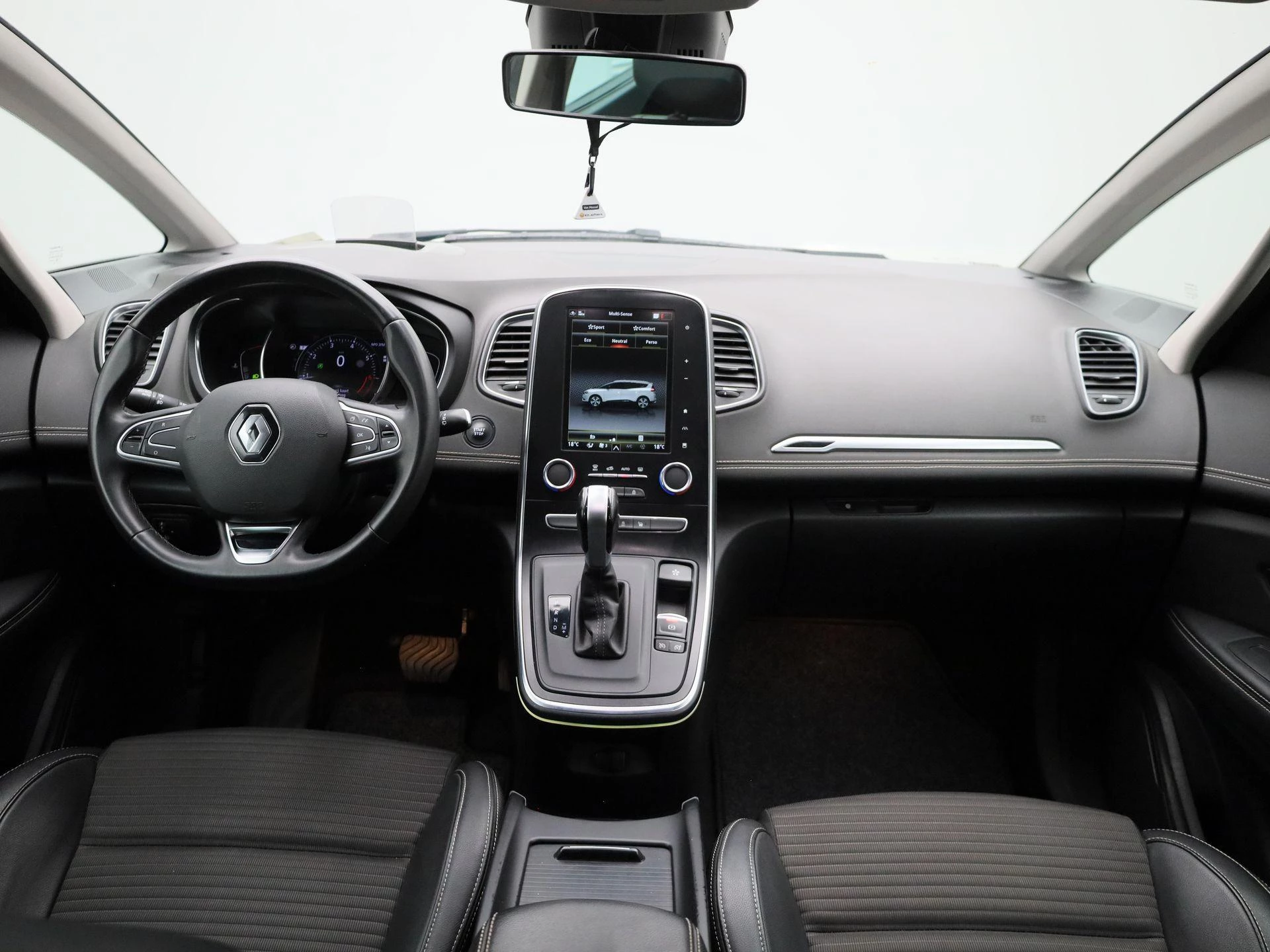 Renault-Grand Scénic-image-38
