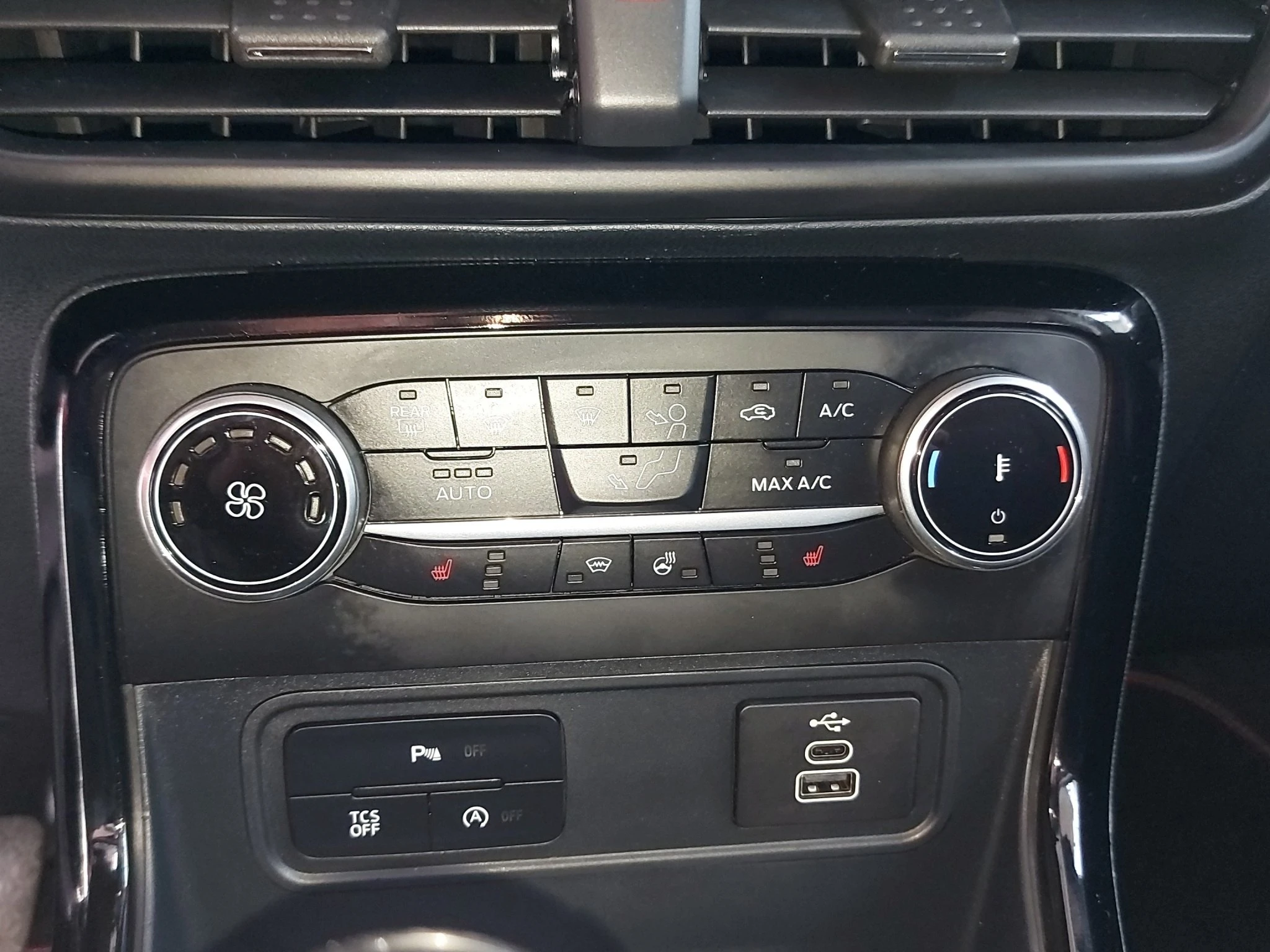 Ford-EcoSport-image-20