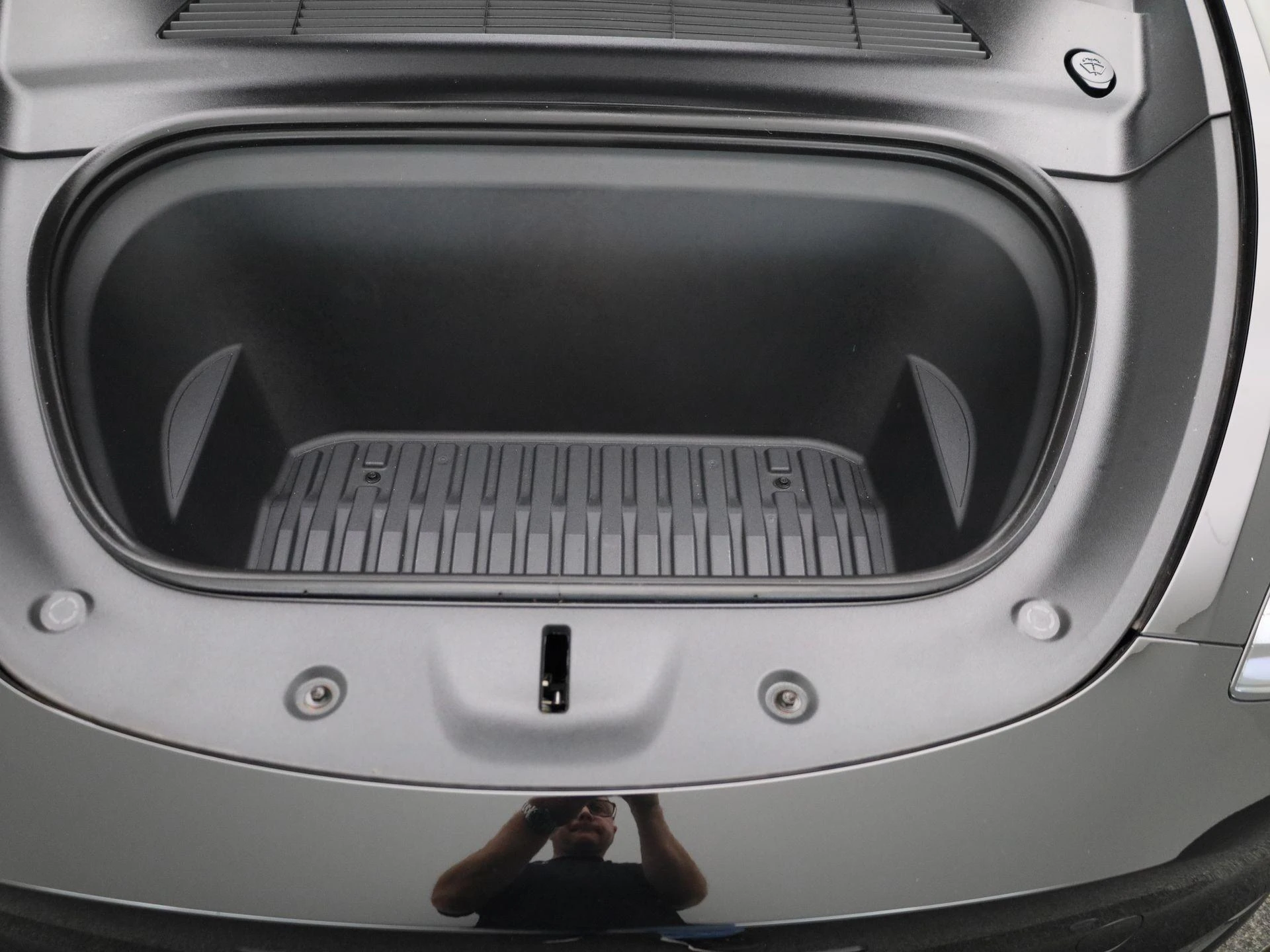 Tesla-Model Y-image-36
