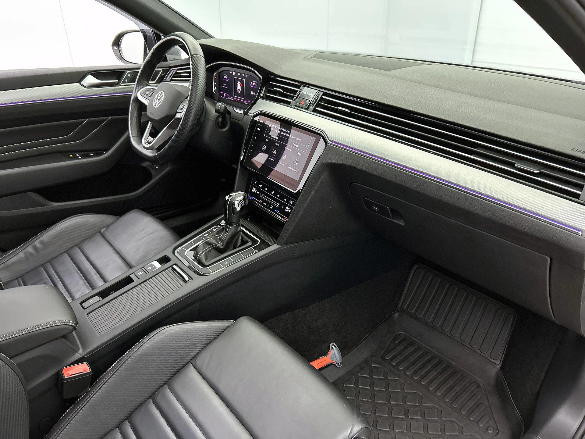 Volkswagen-Passat-image-21
