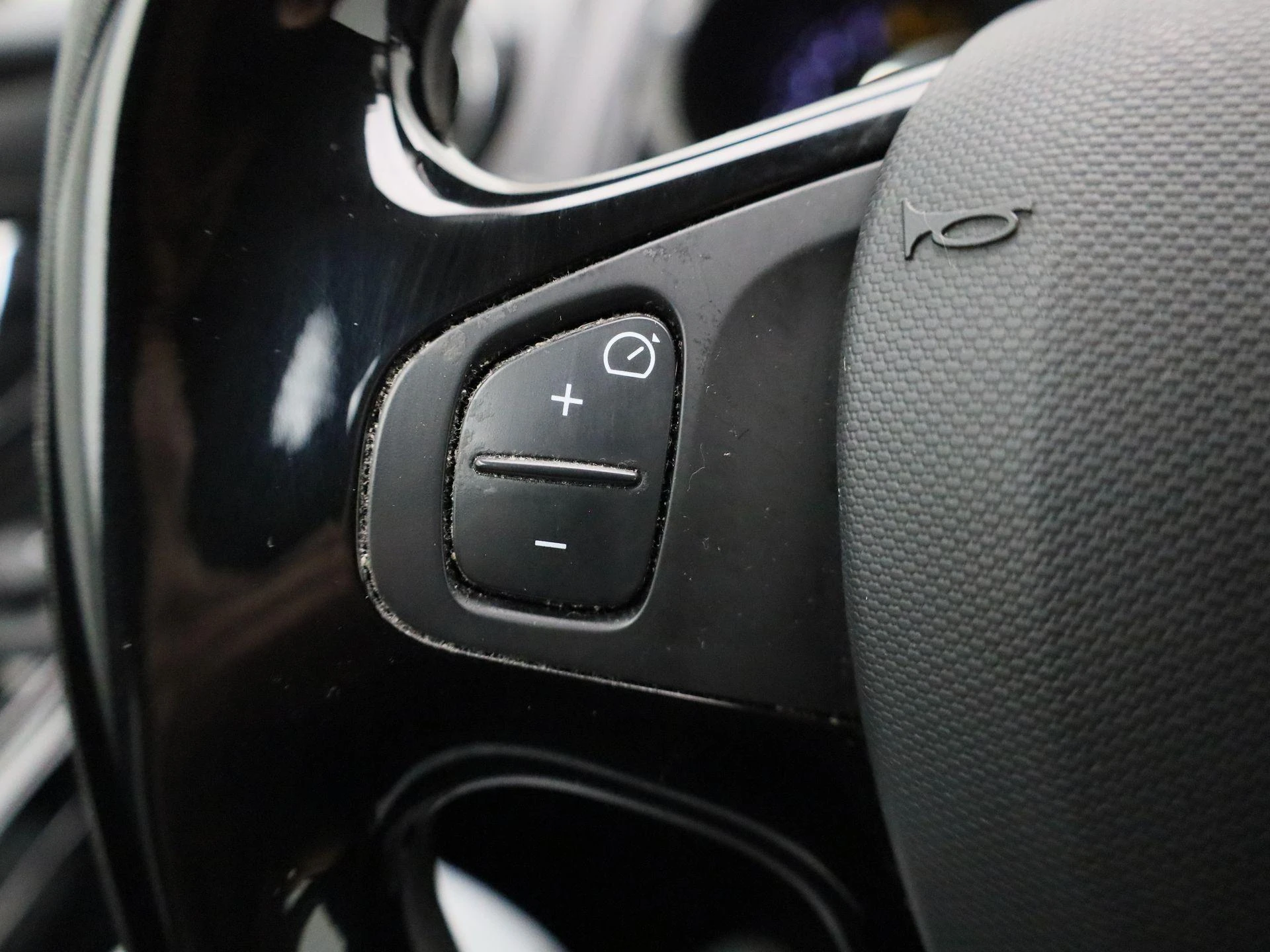 Renault-Clio-image-17
