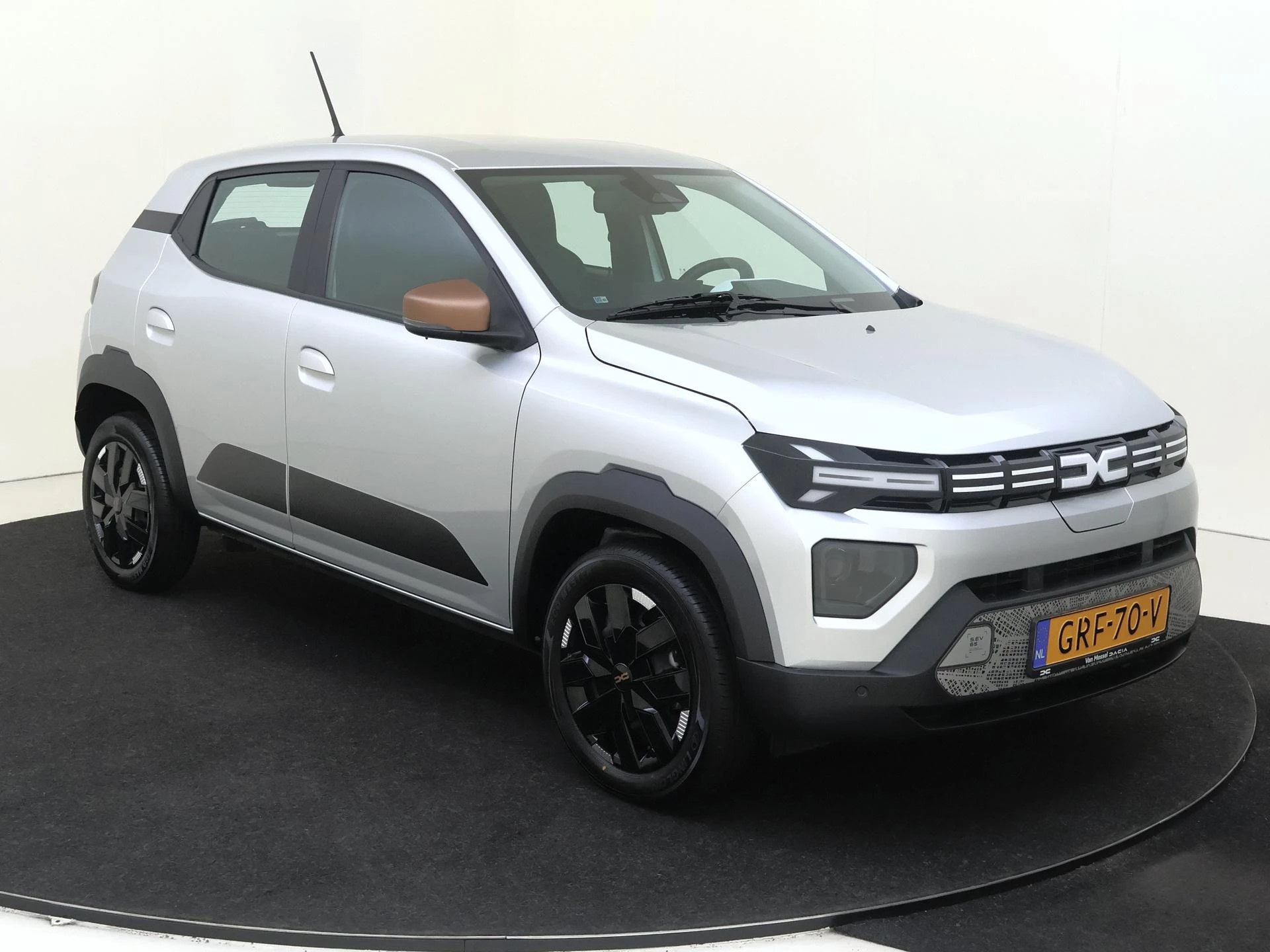 Dacia-Spring-image-1