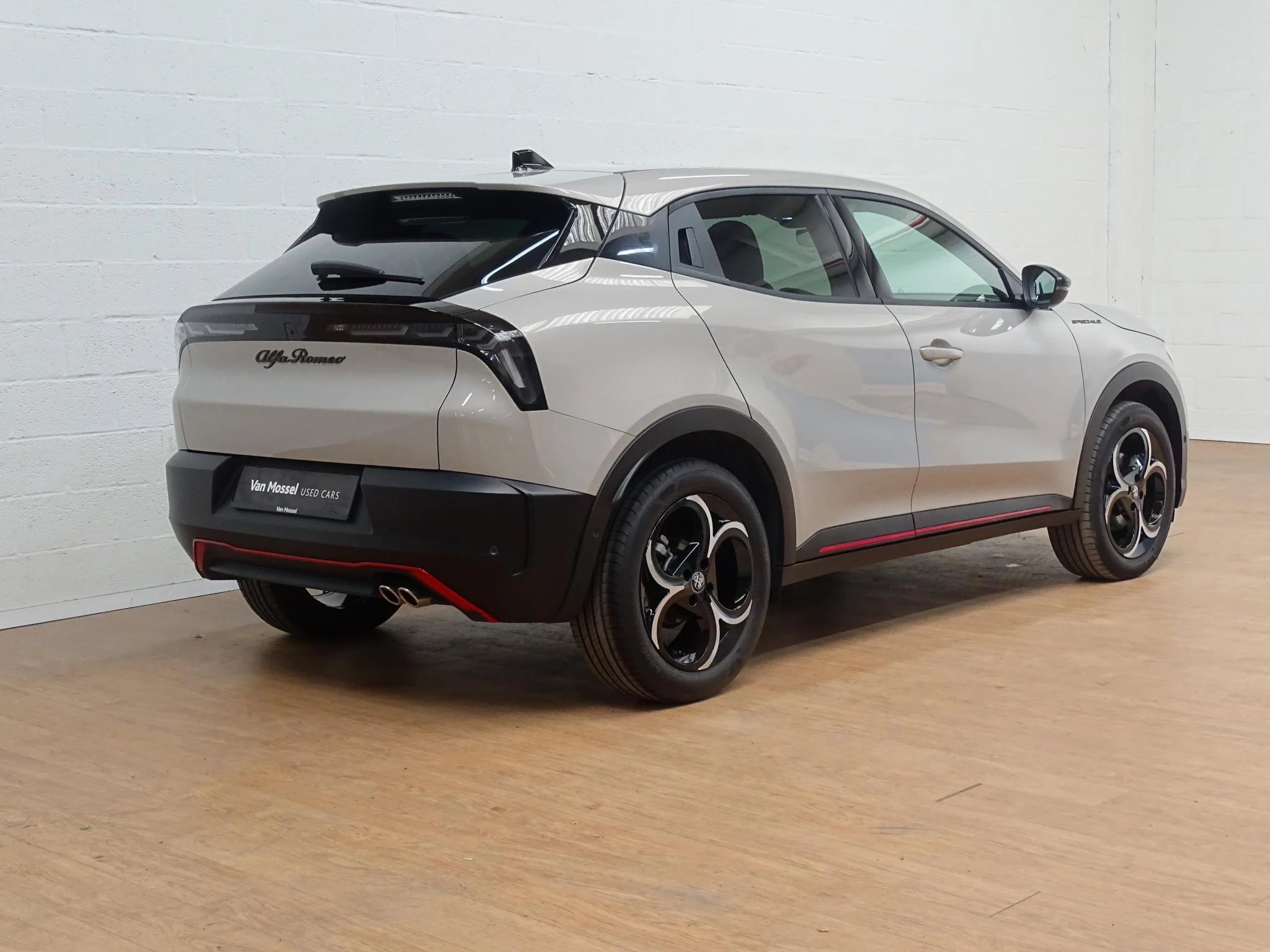 Alfa Romeo Junior 1.2 Hybrid 145 eDCT6 Ibrida Speciale