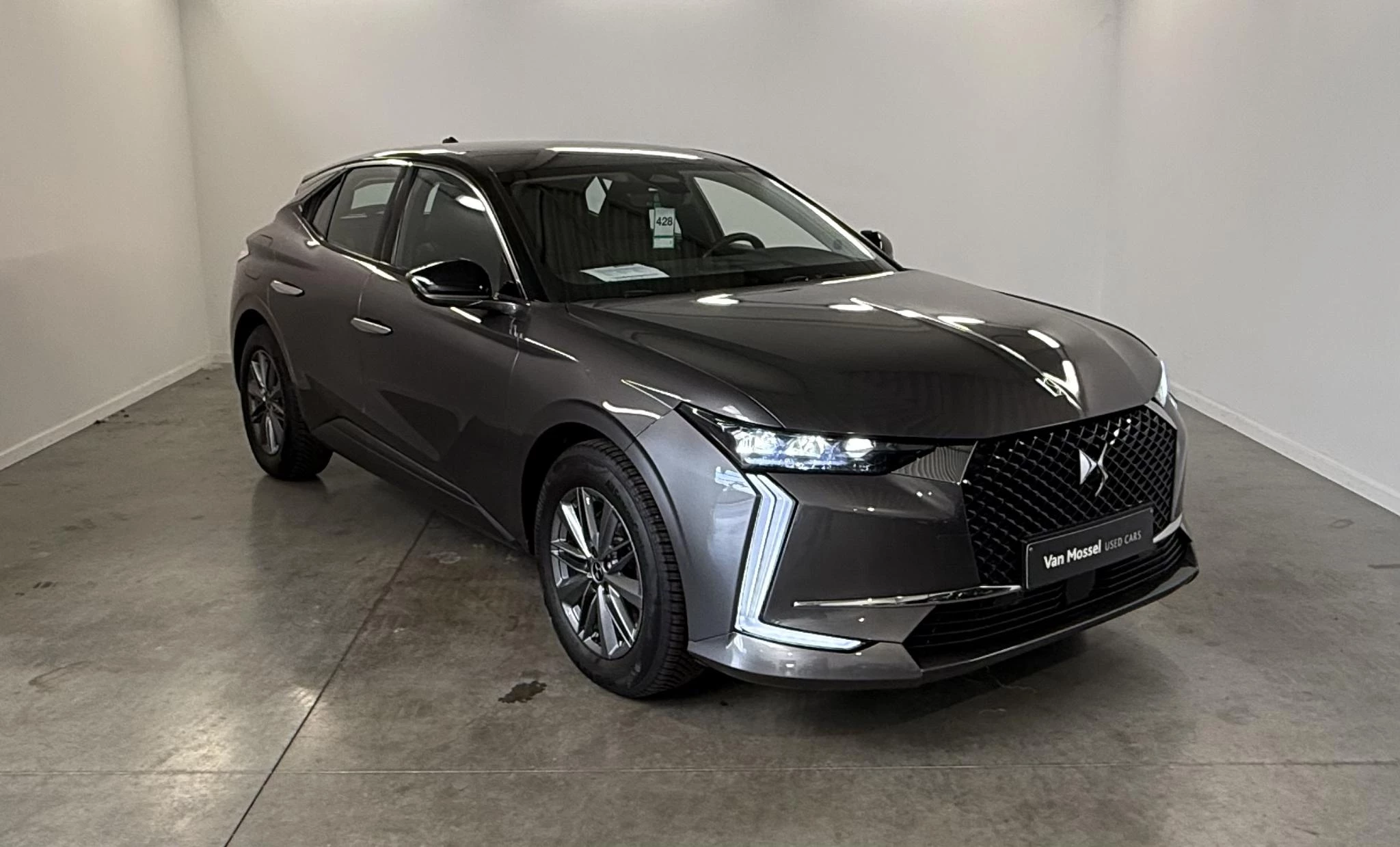 DS-DS 4-image-2