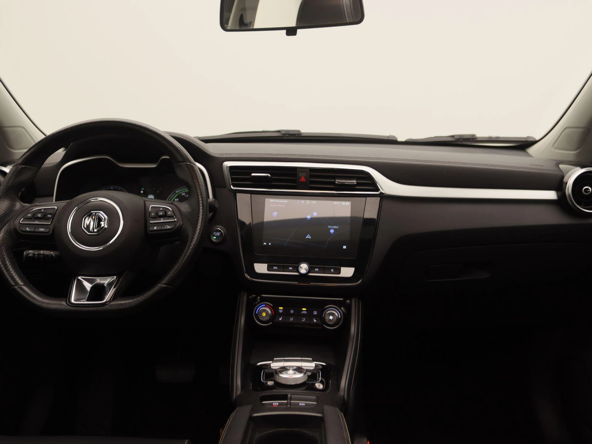 MG-ZS EV-image-7