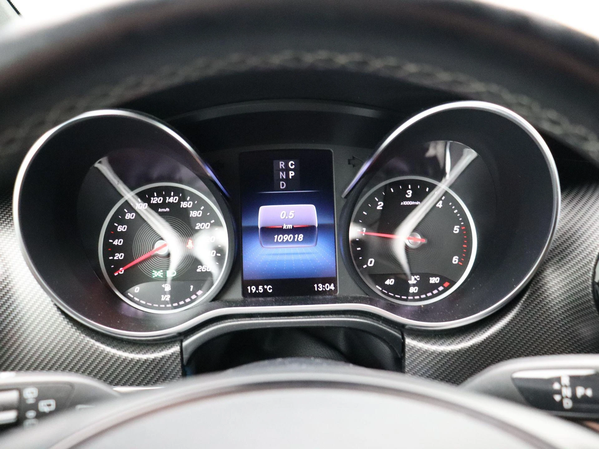 Mercedes-Benz-Classe V-image-12