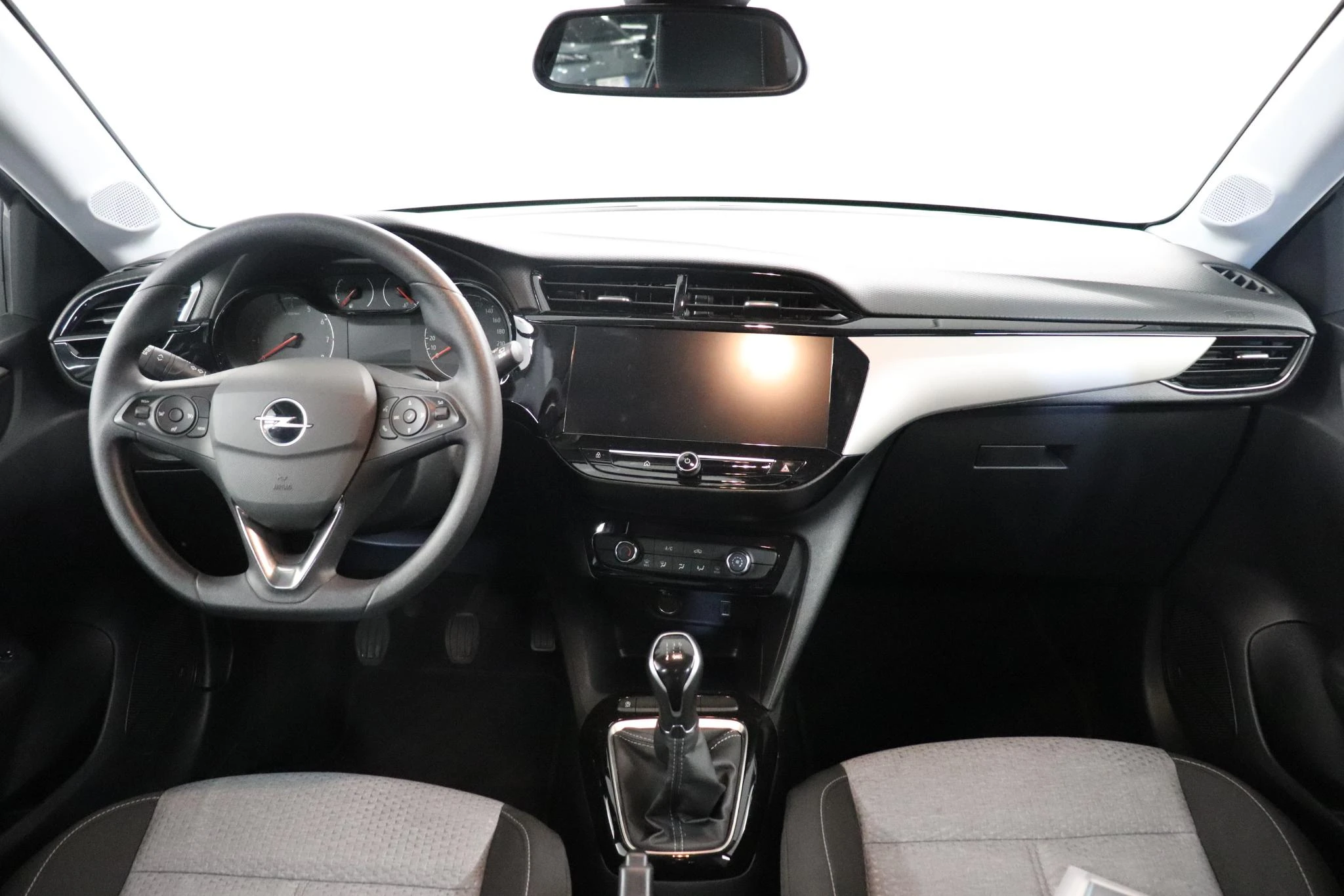 Opel-Corsa-image-14