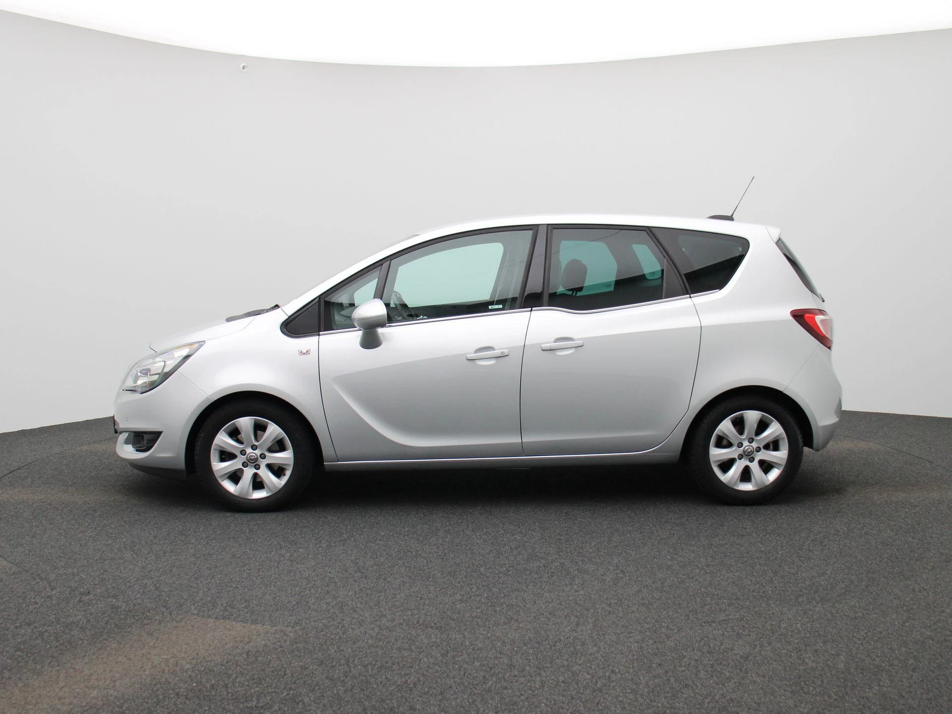 Opel-Meriva-image-3