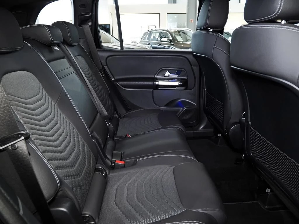 Mercedes-Benz-GLB 200 d-image-14