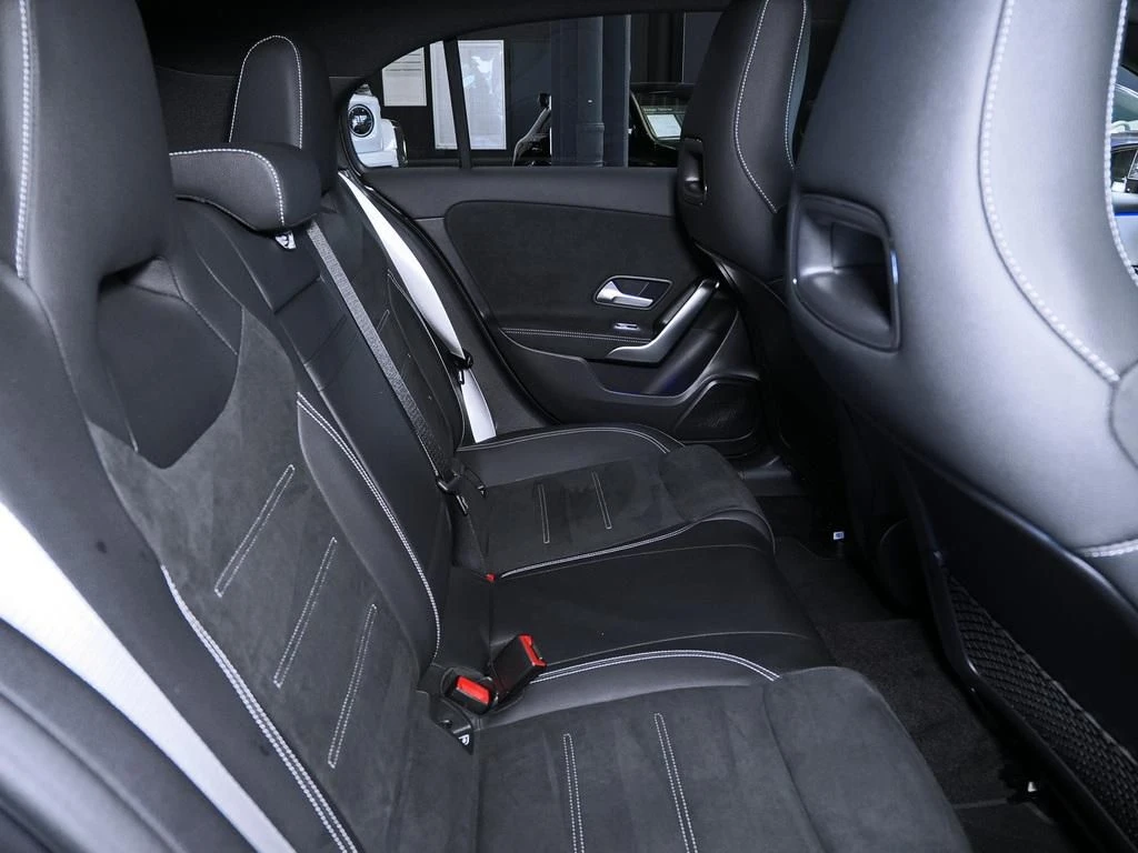Mercedes-Benz-A-Klasse 200-image-14