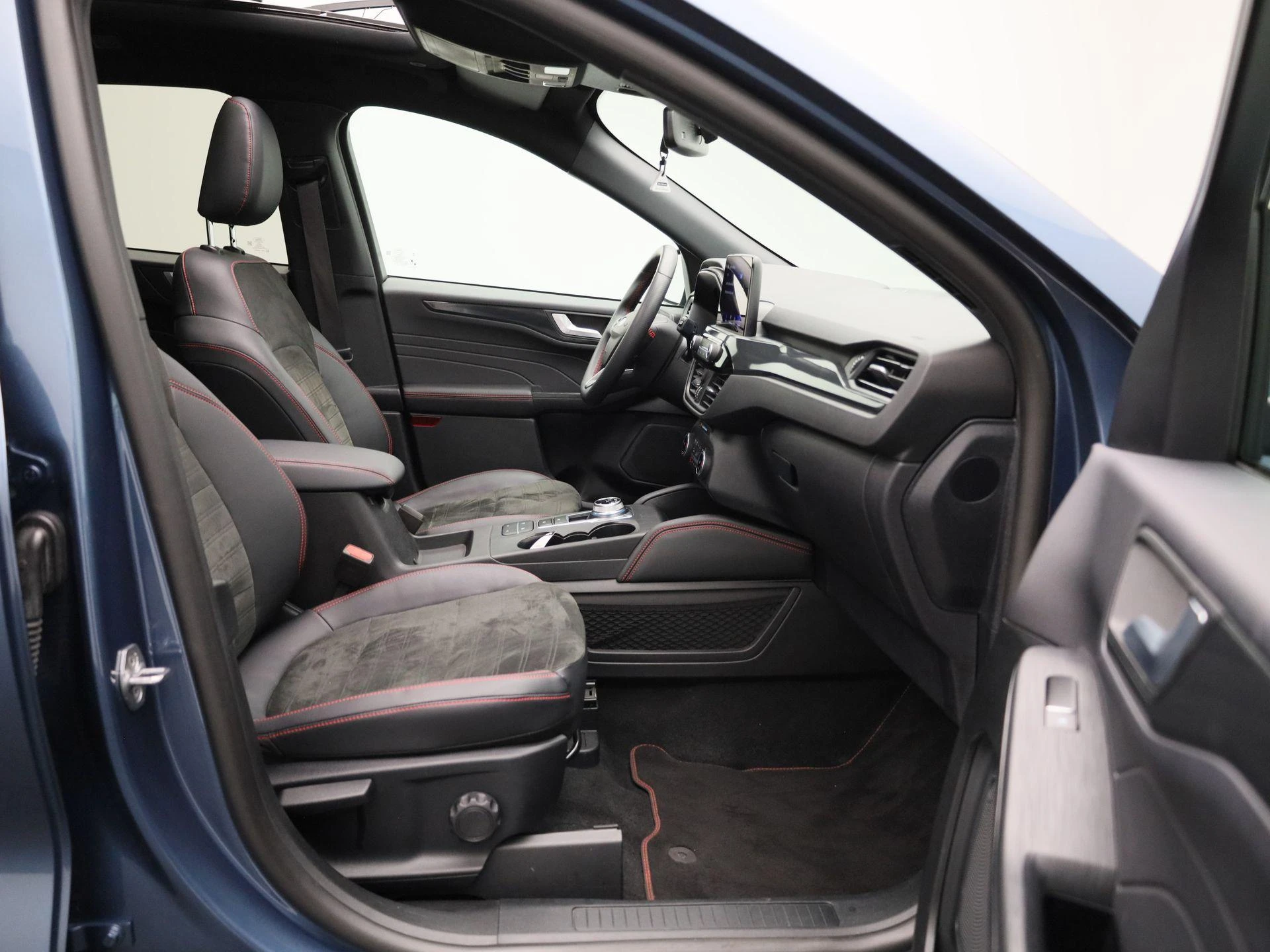 Ford-Kuga-image-40