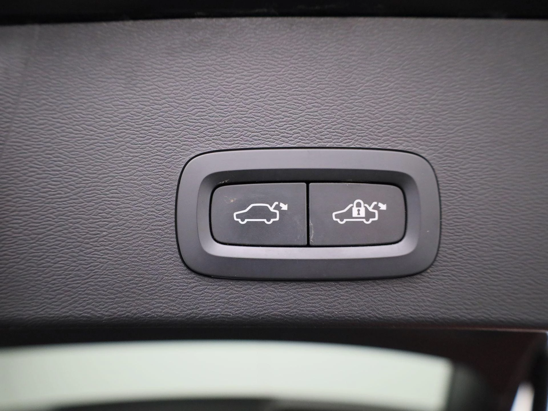 Volvo-XC40-image-12