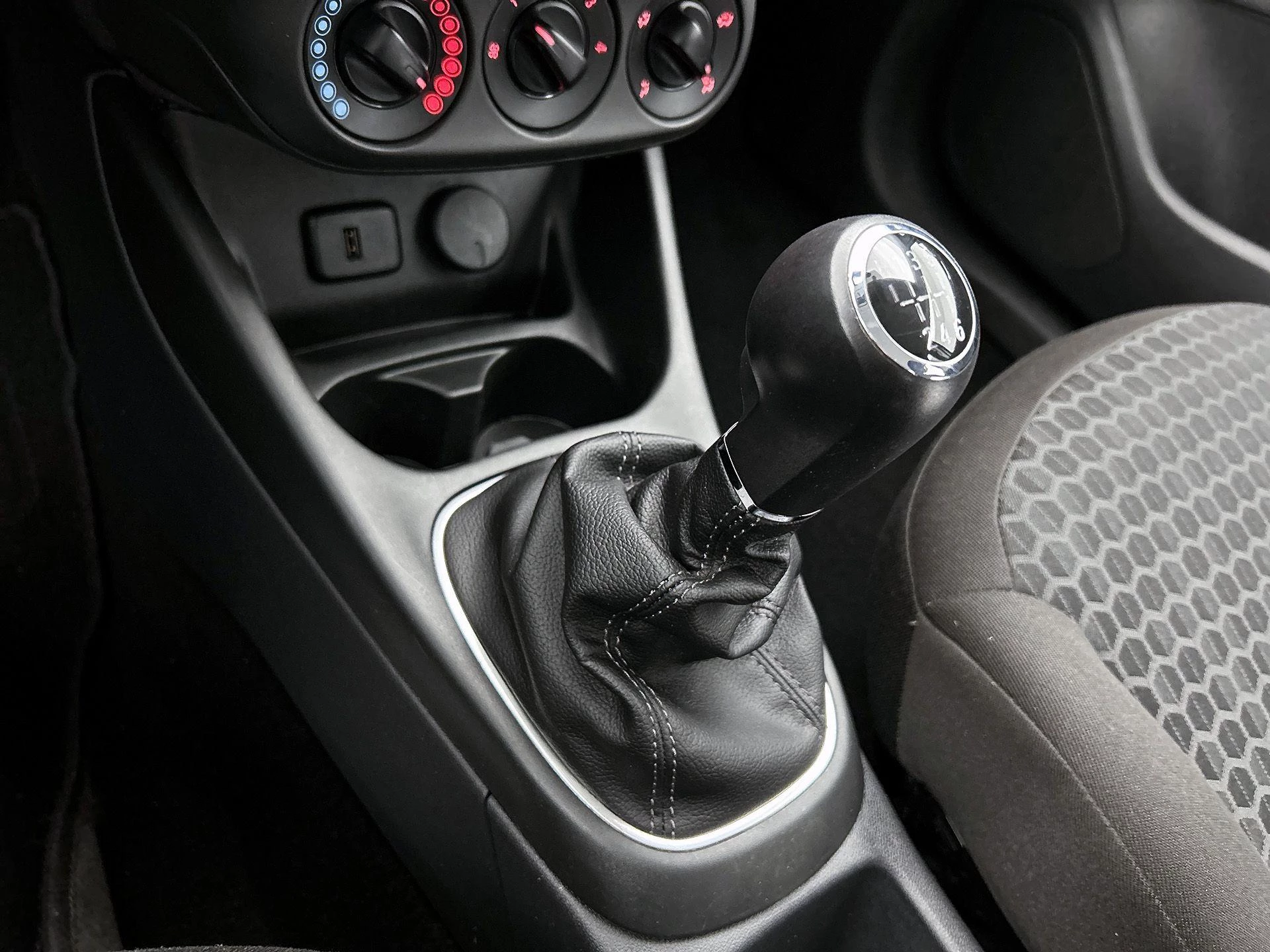 Opel-Corsa-image-23