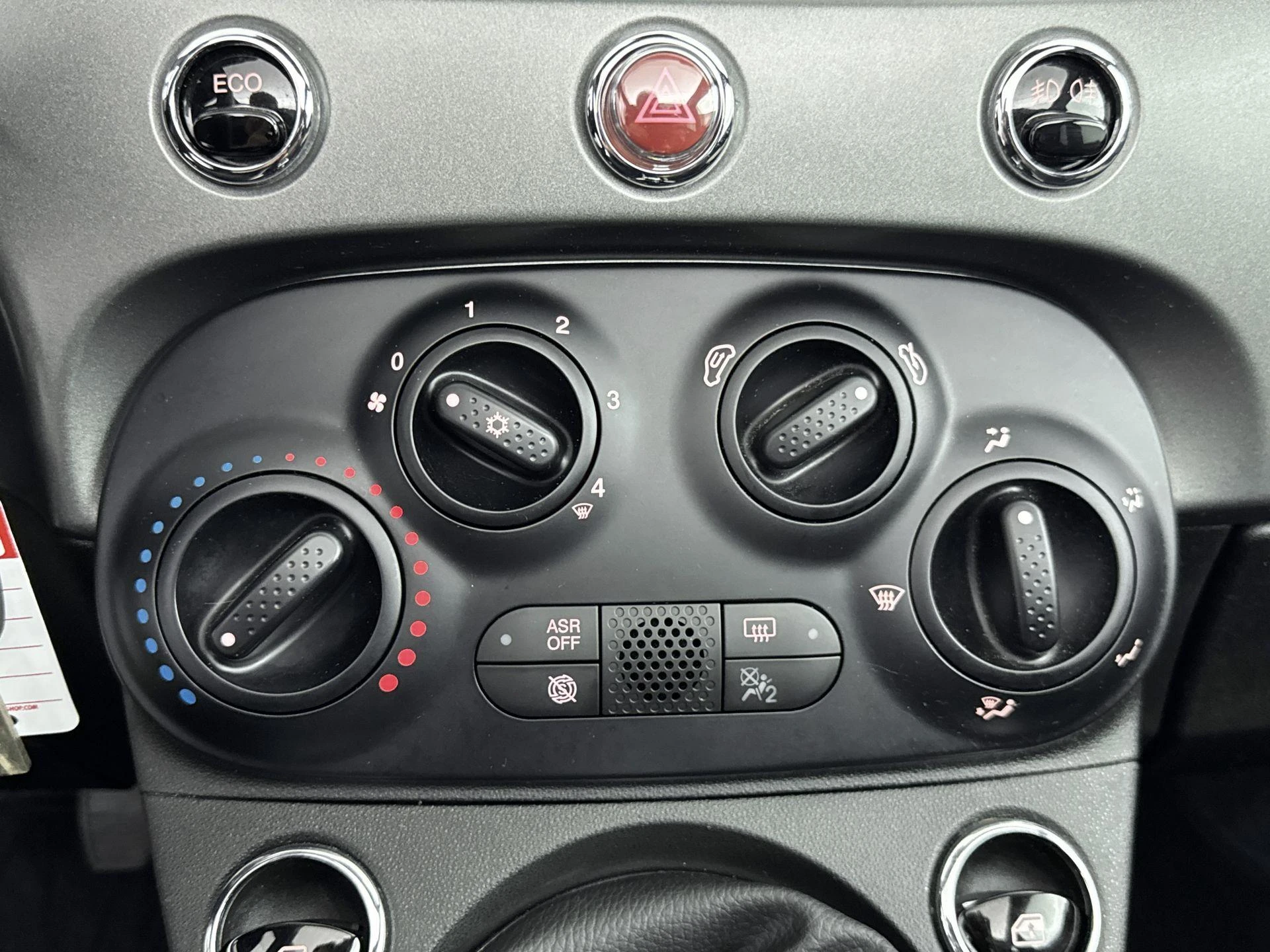 Fiat-500C-image-7