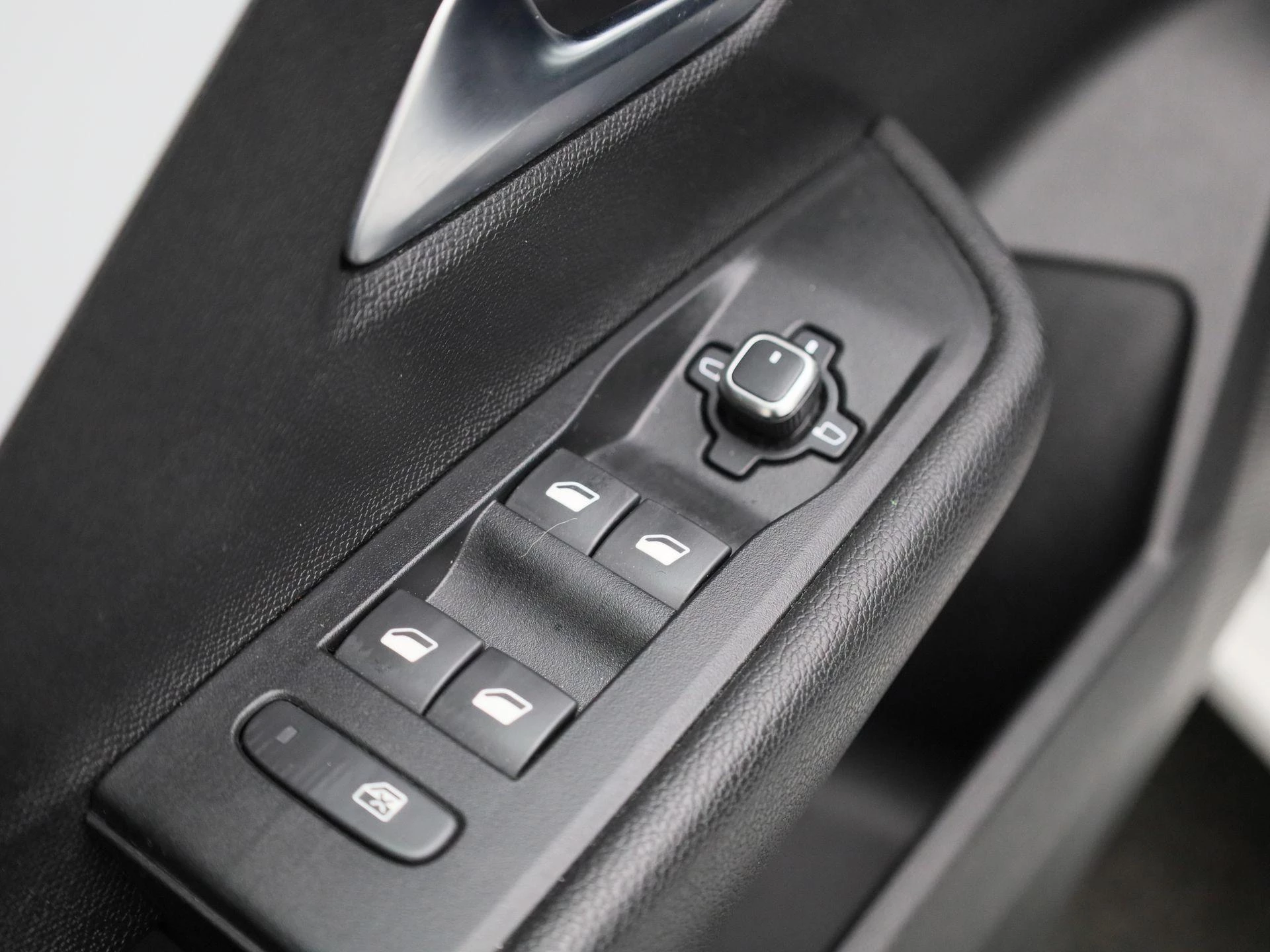 Opel-Astra-image-27