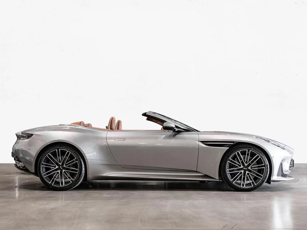 Aston Martin DB12 Volante Aston Martin Hamburg