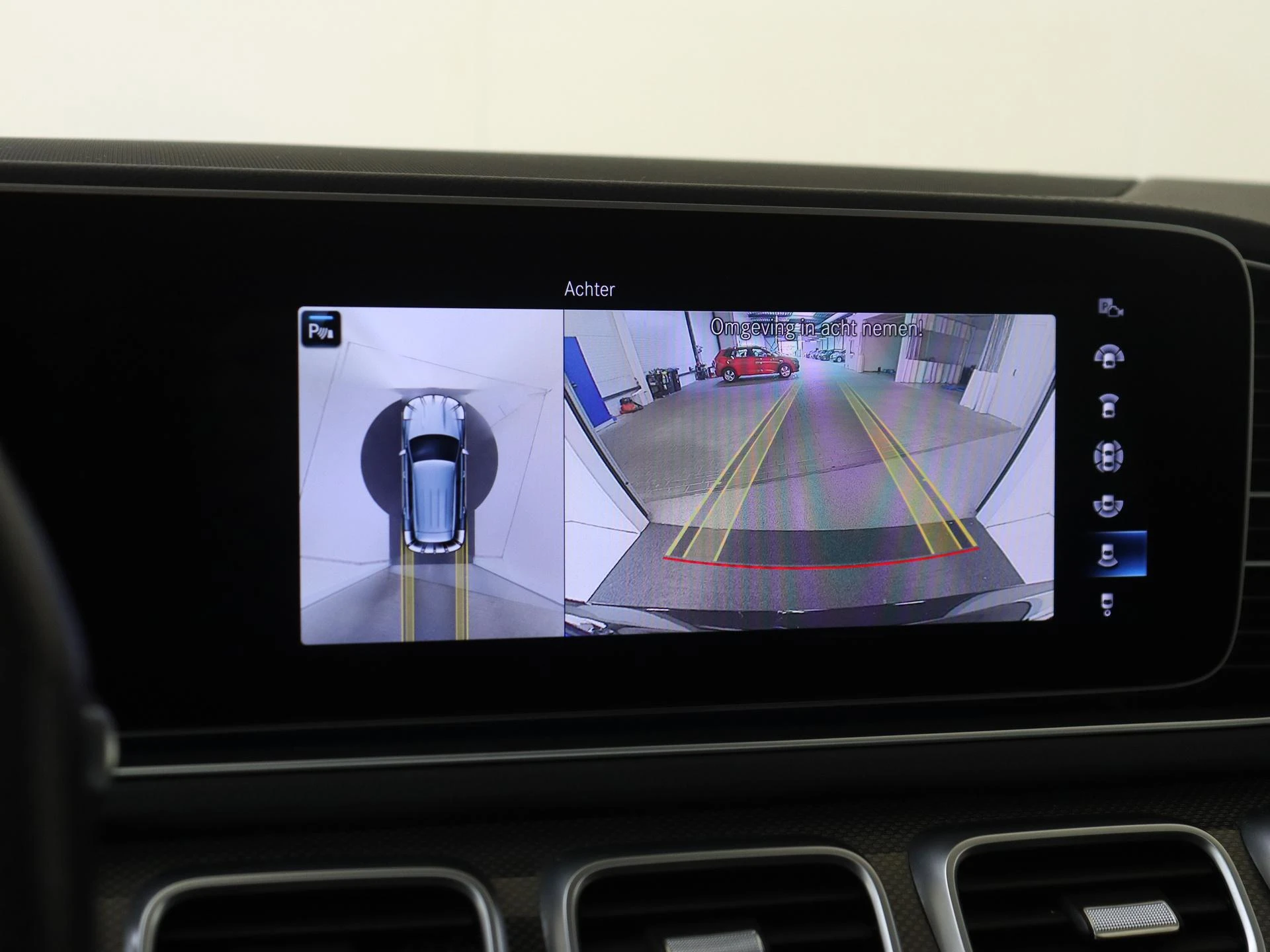 Mercedes-Benz-GLE-image-27
