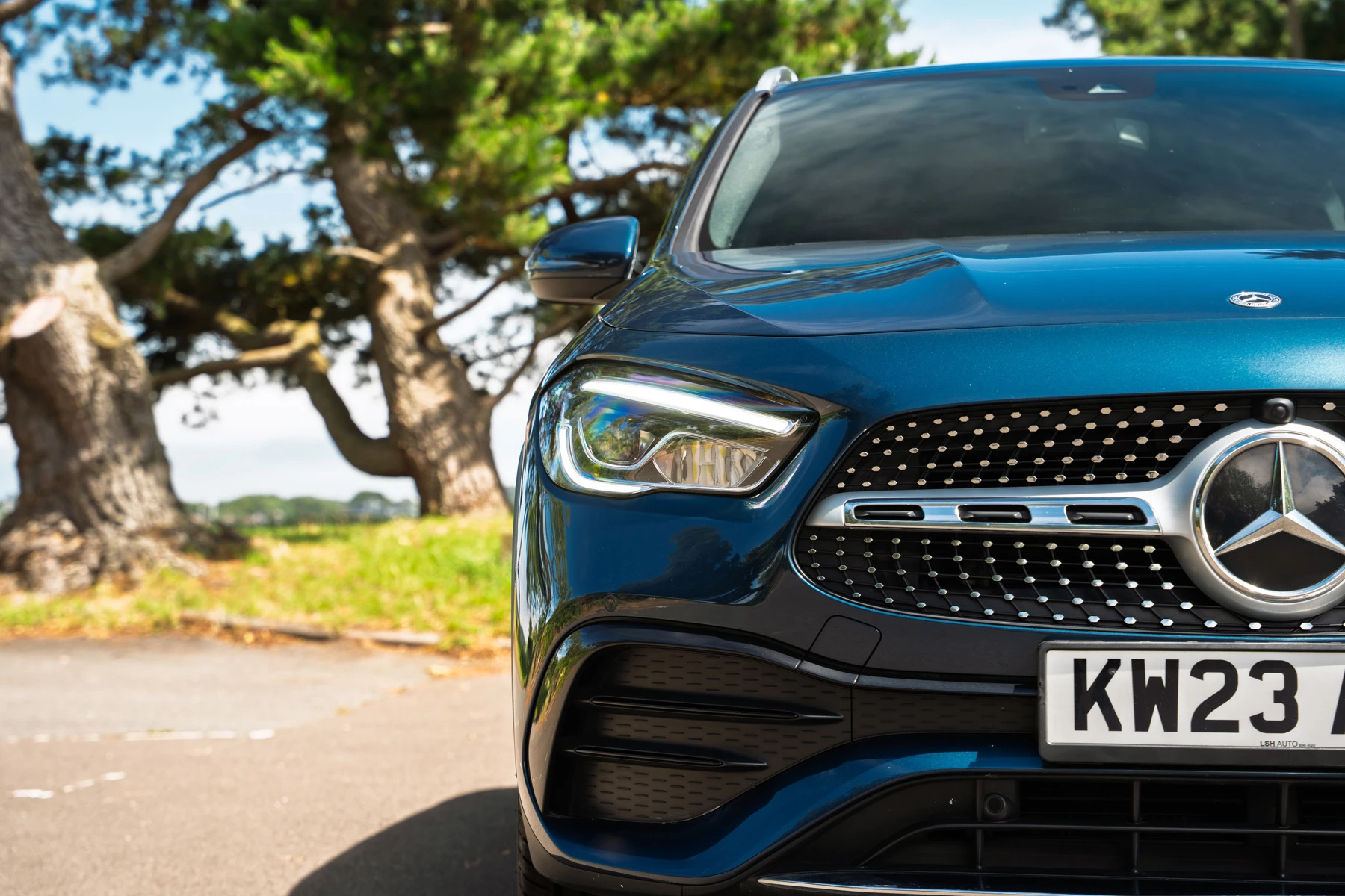Mercedes-Benz-GLA-image-36