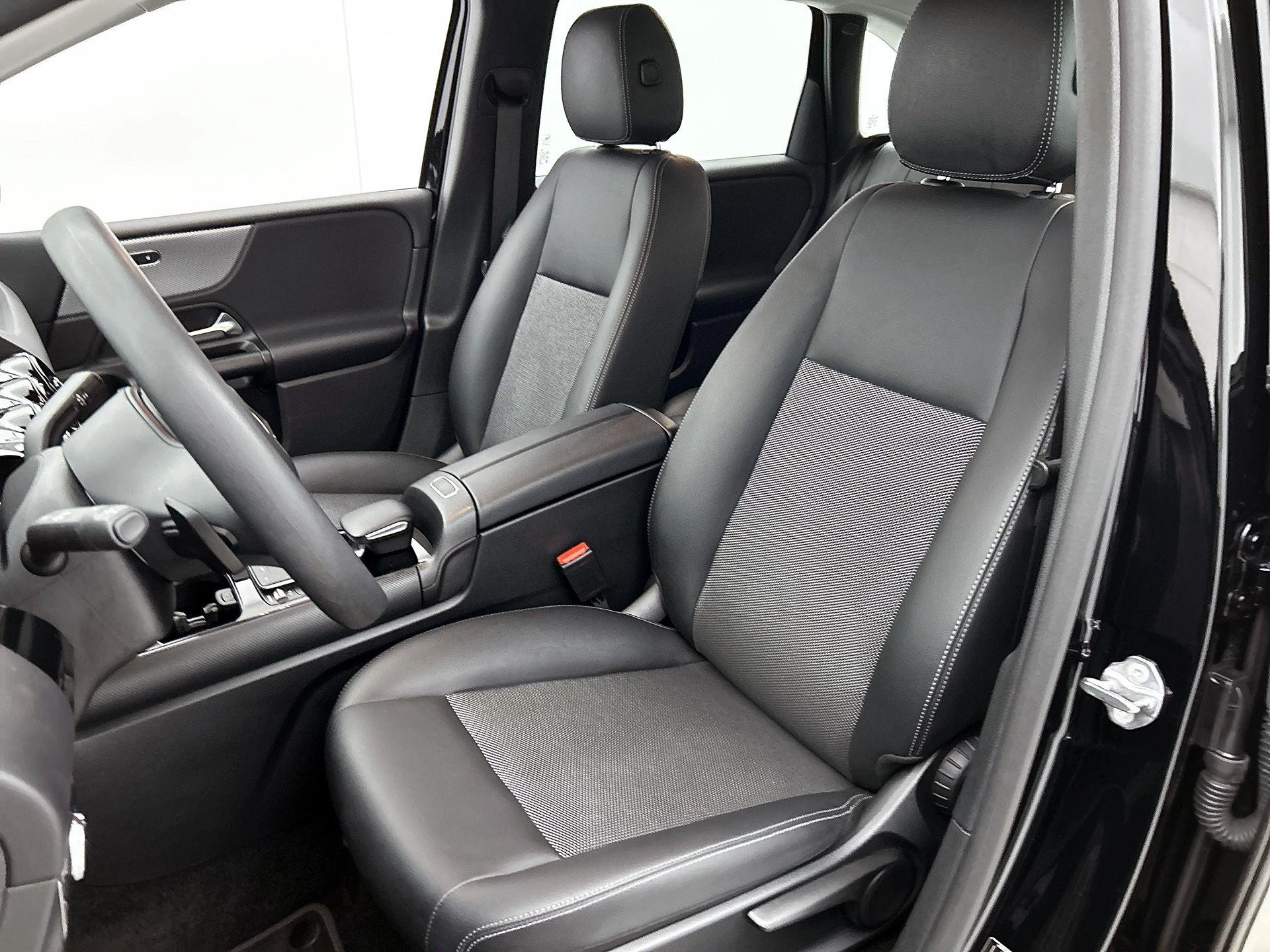 Mercedes-Benz B-Klasse 250 e Business Line
