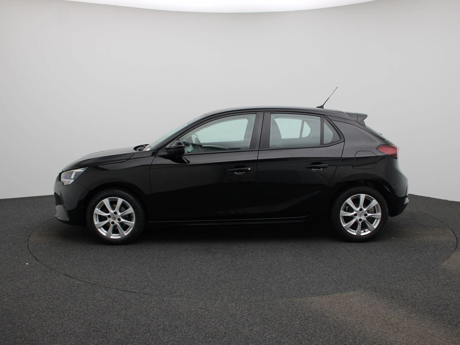 Opel-Corsa-image-3