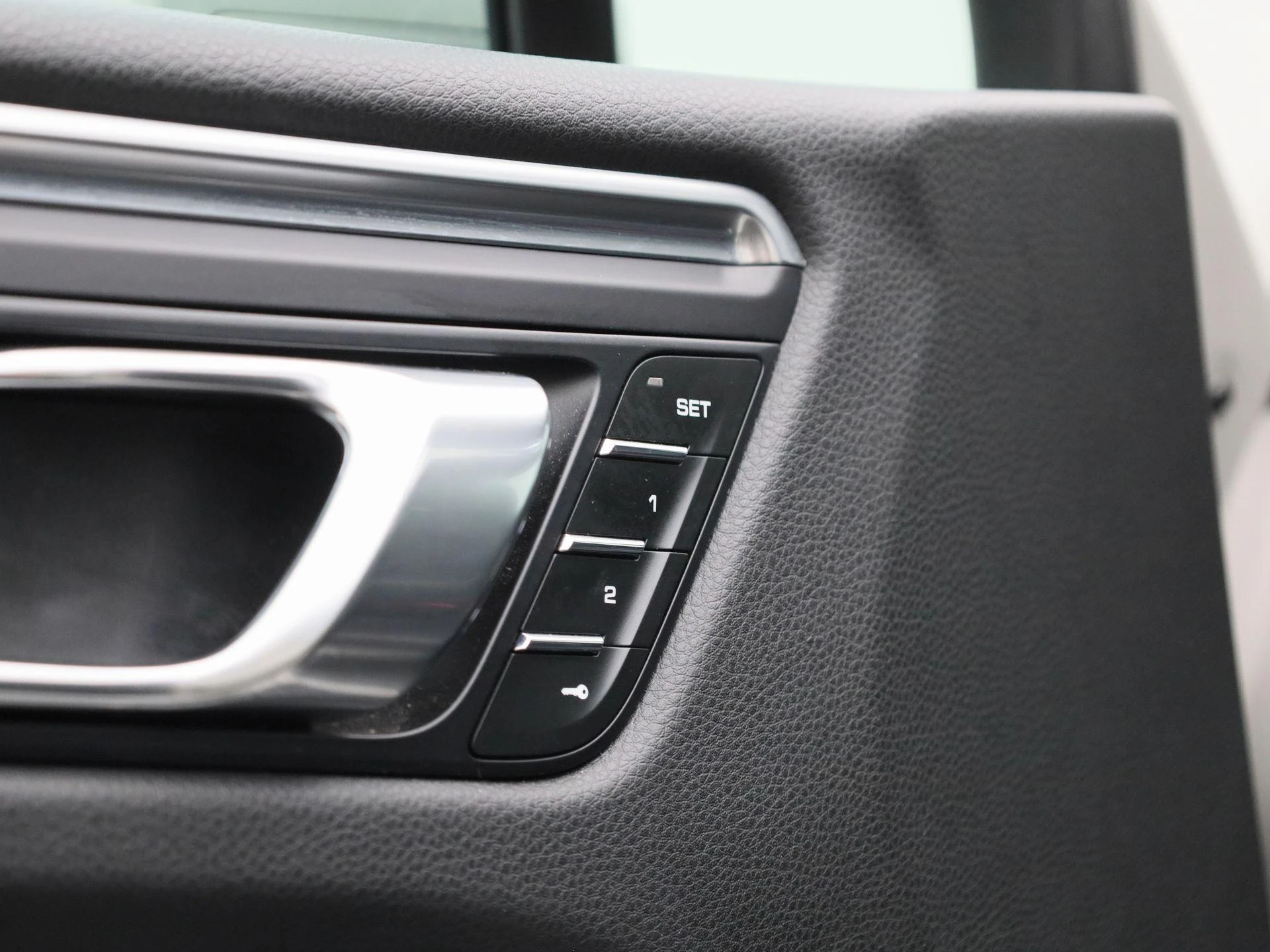 Porsche-Macan-image-37
