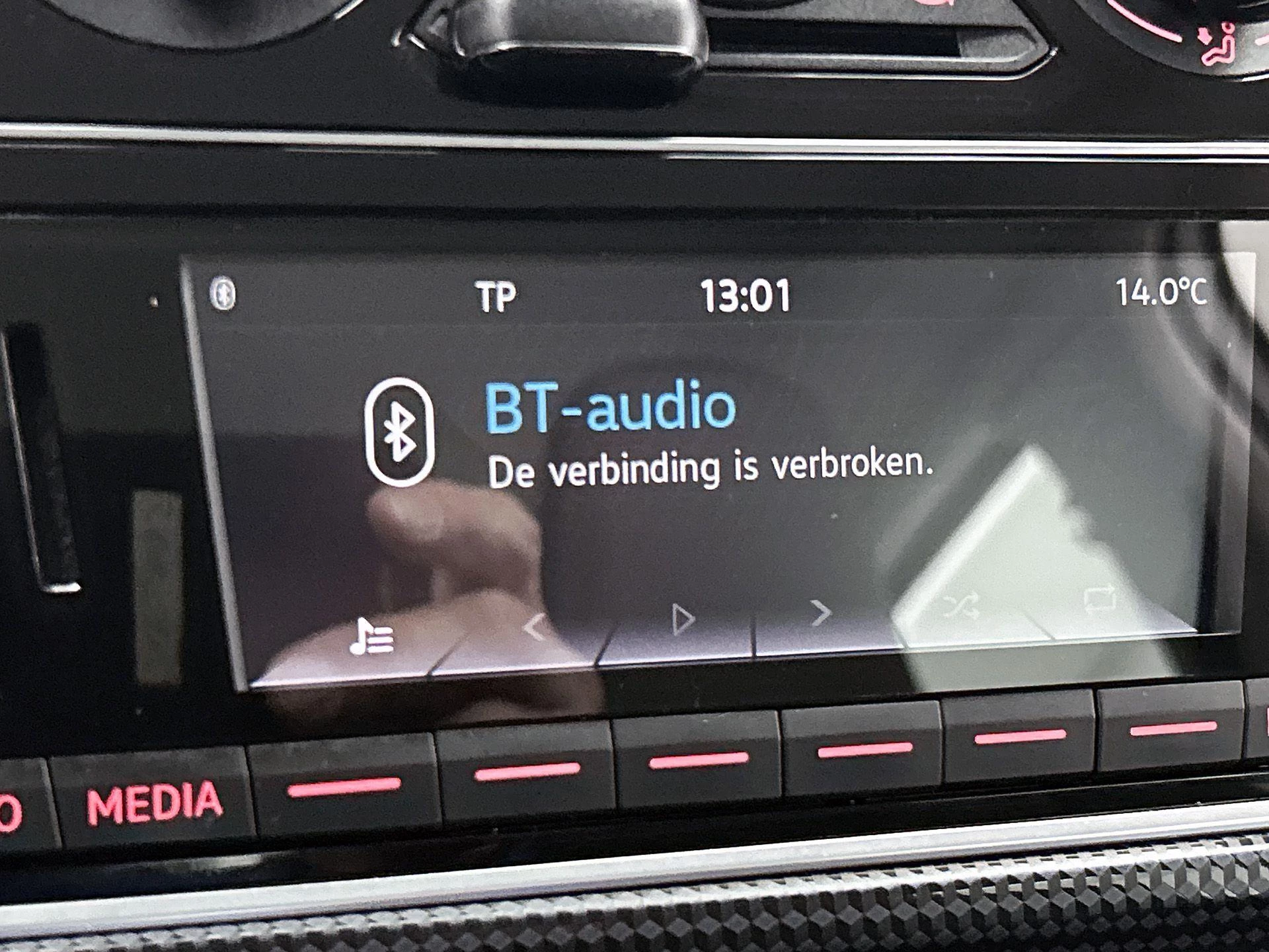 Volkswagen-up!-image-5