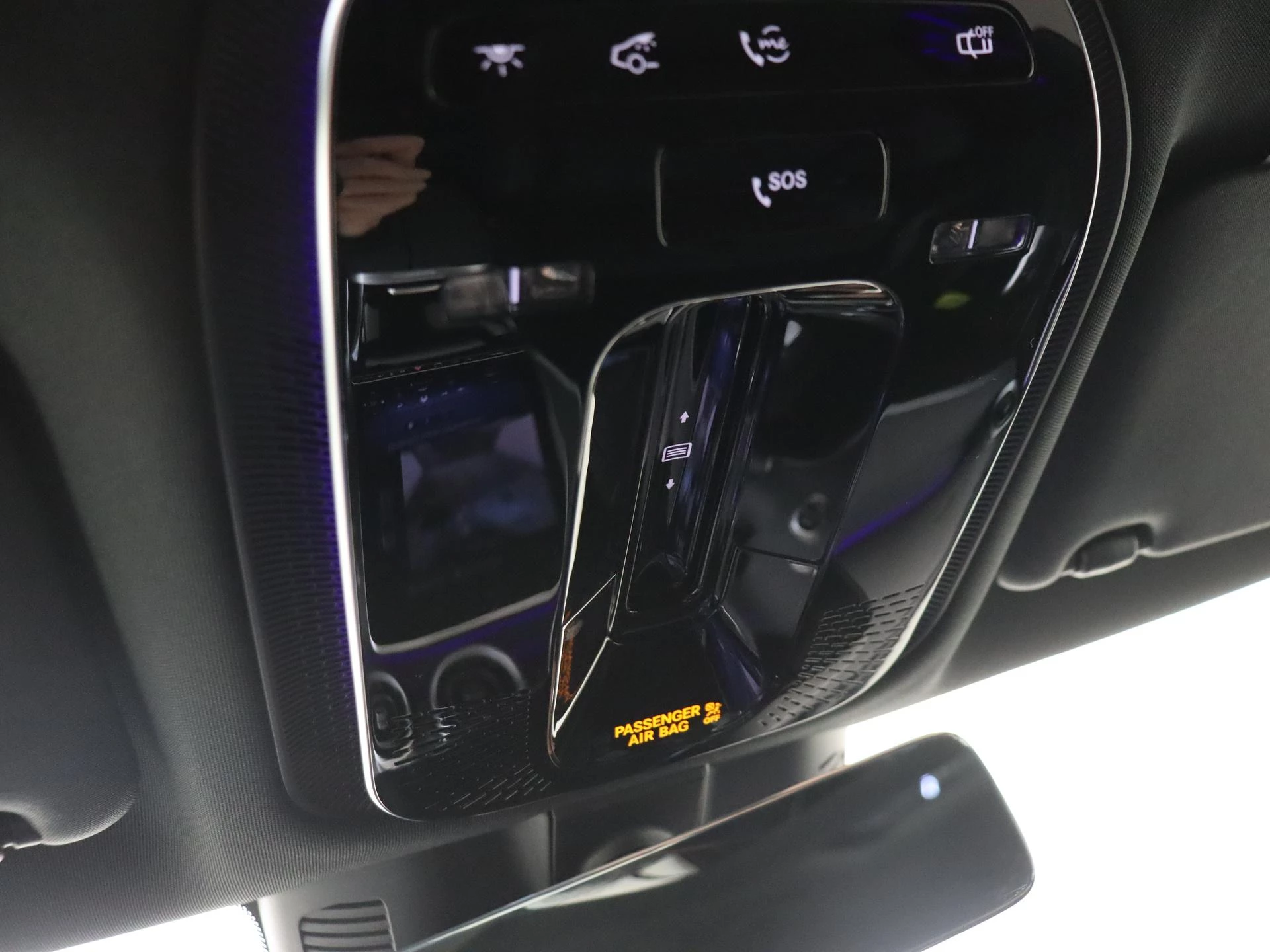 Mercedes-Benz-C-Klasse-image-25