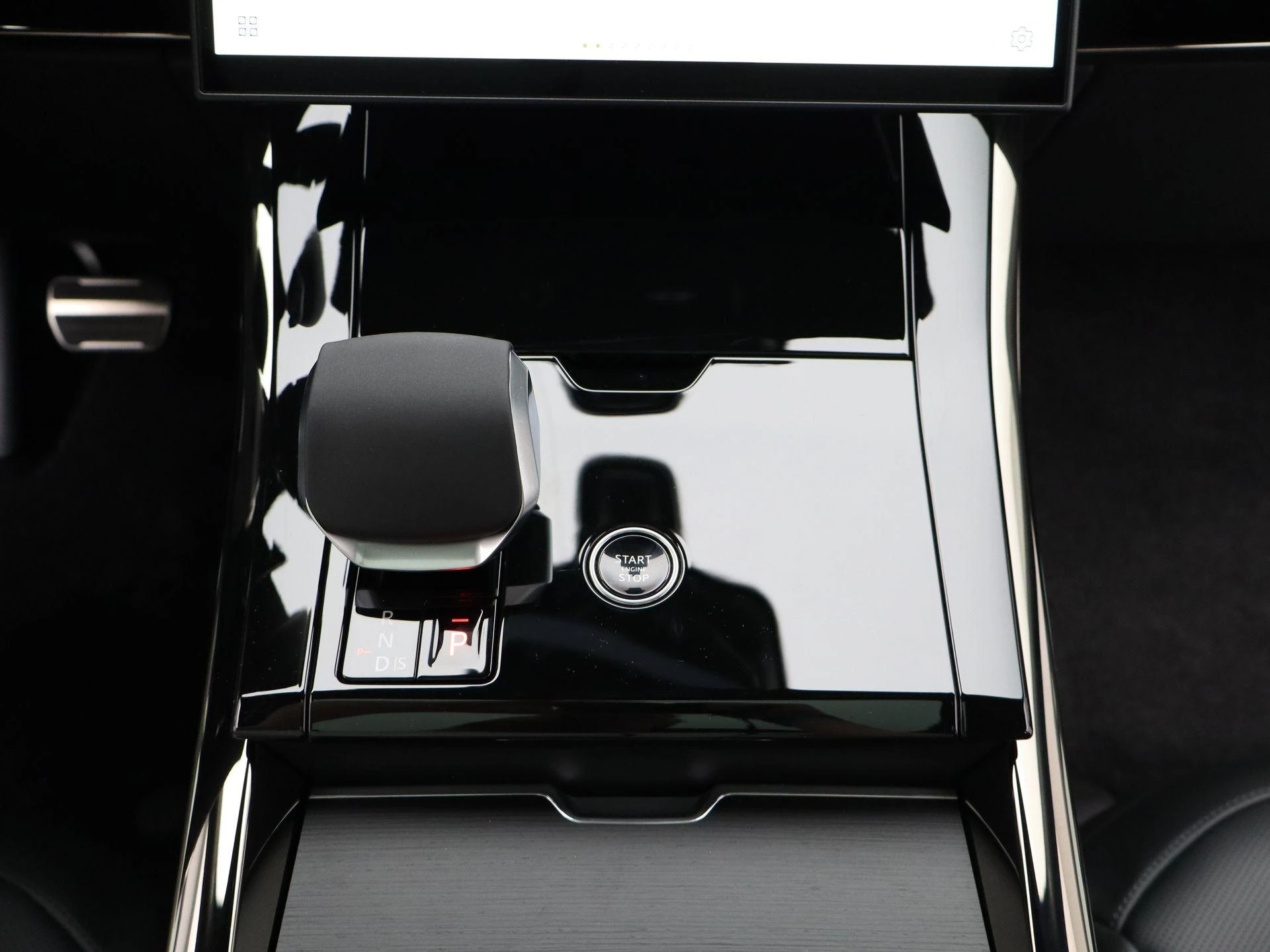 Land Rover-Range Rover Sport-image-9