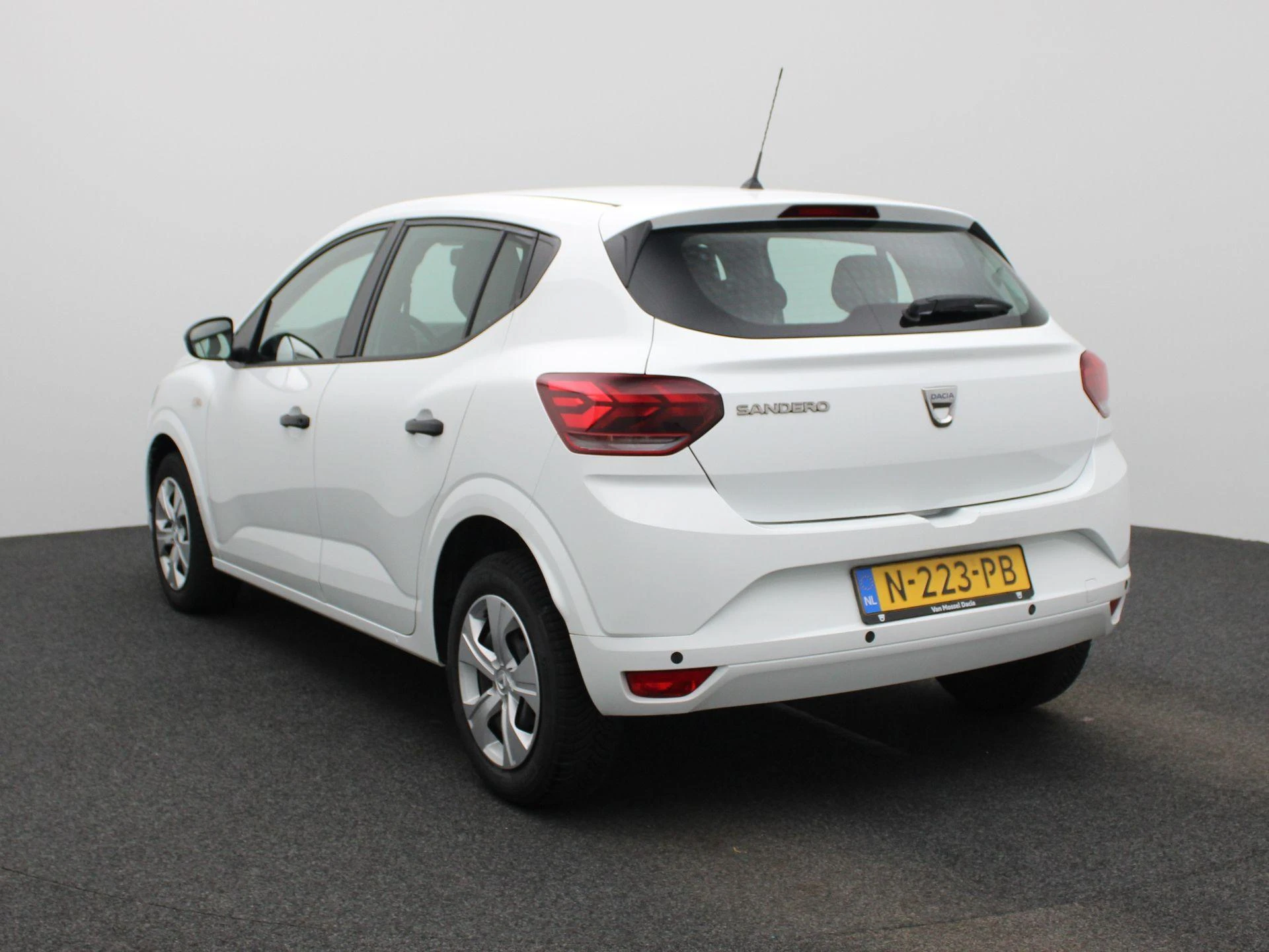 Dacia-Sandero-image-1