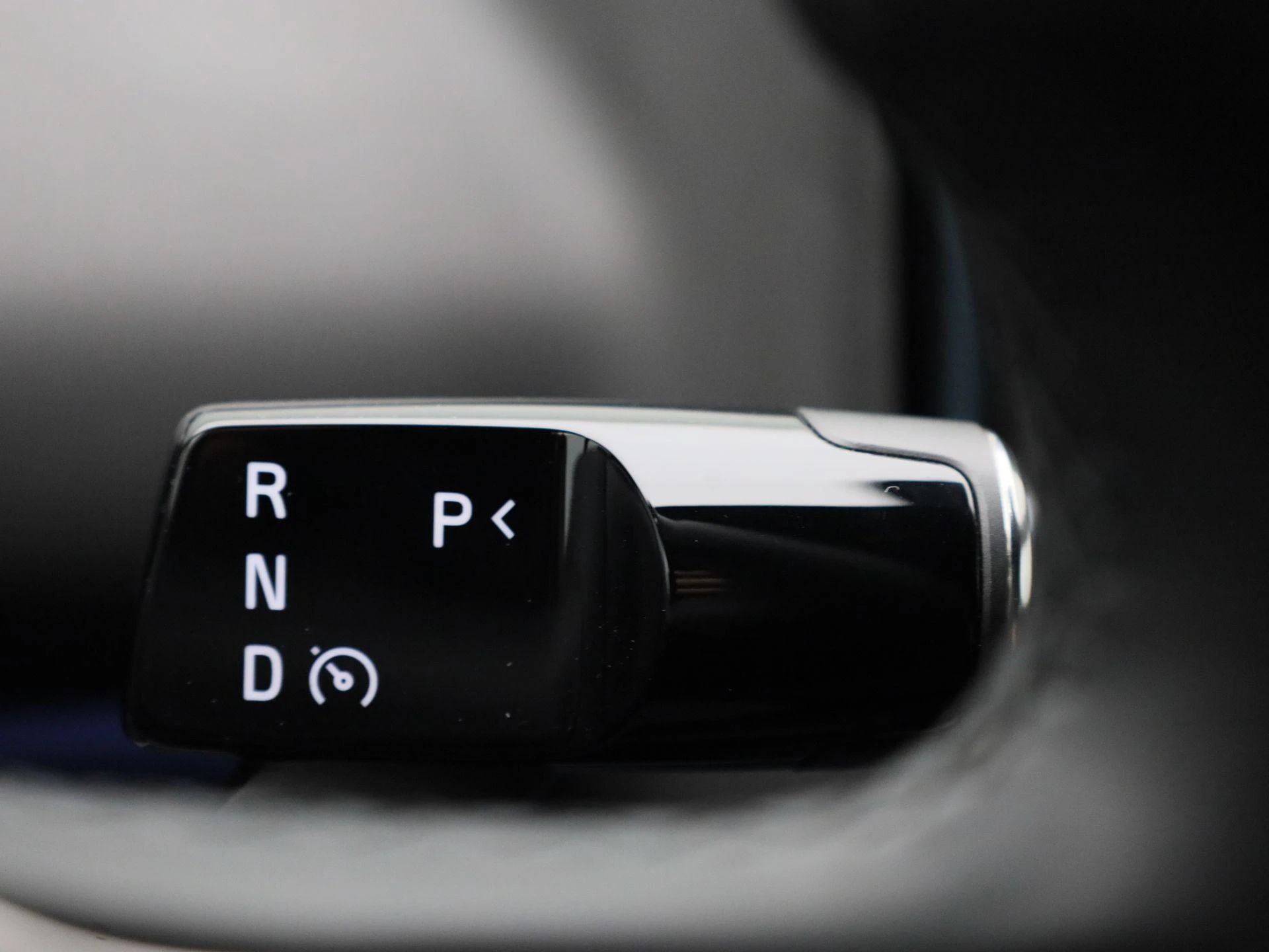 Volvo-EX30-image-18