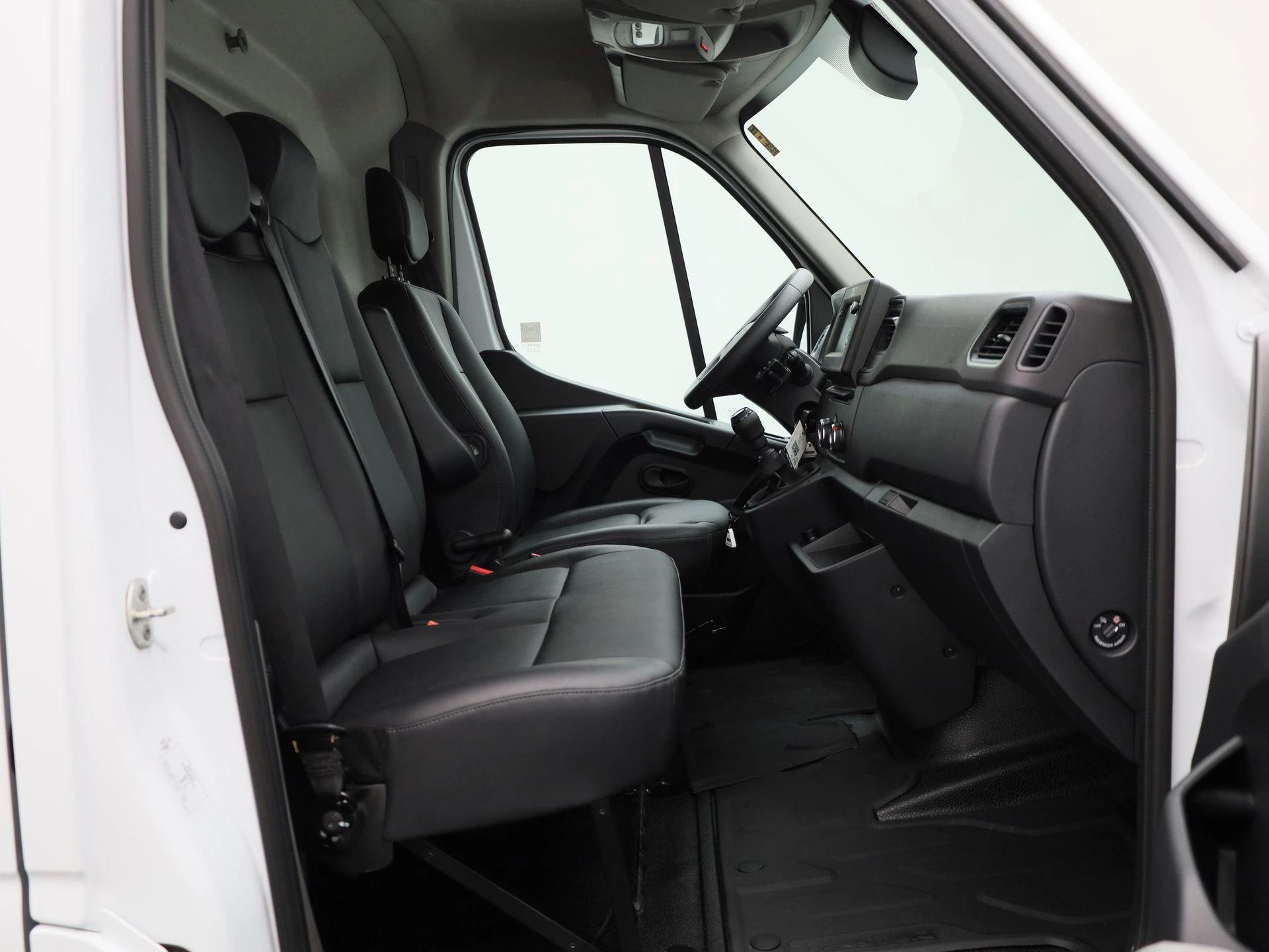 Renault Master T35 2.3 dCi 135 L3H2 Comfort