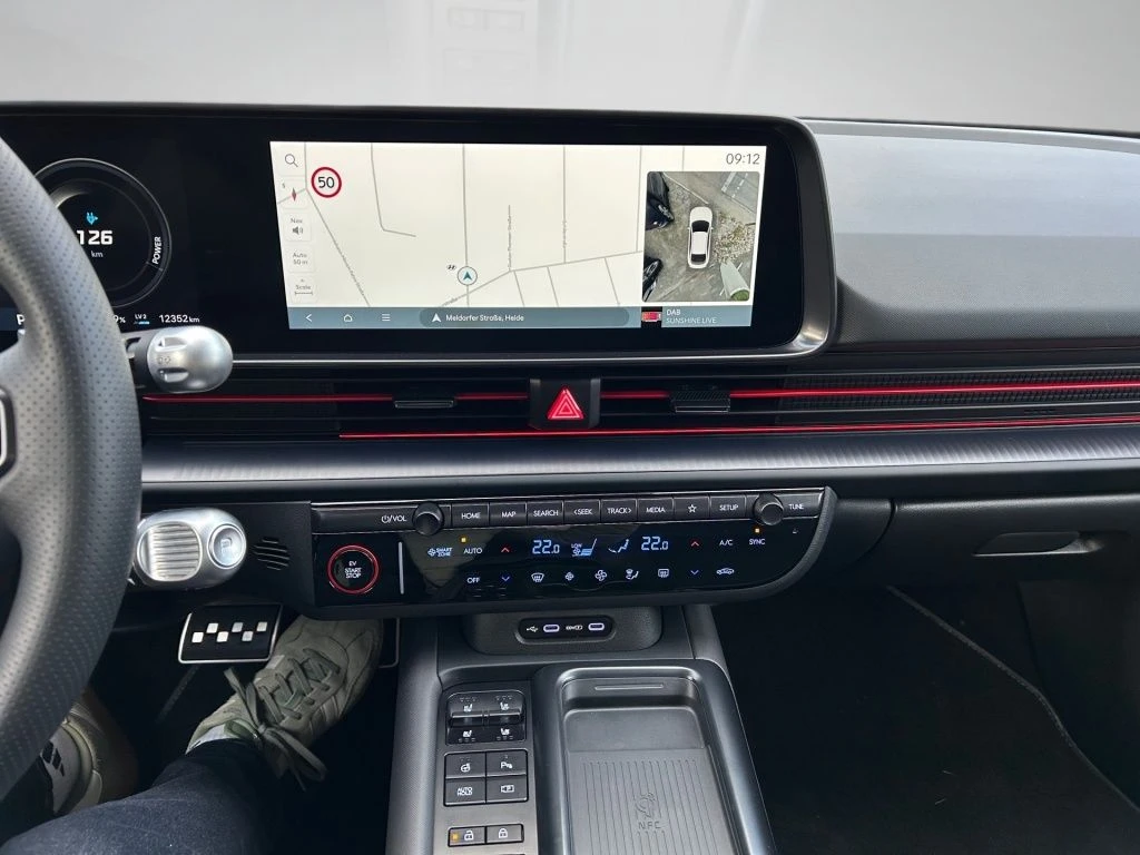 Hyundai-IONIQ 6-image-7