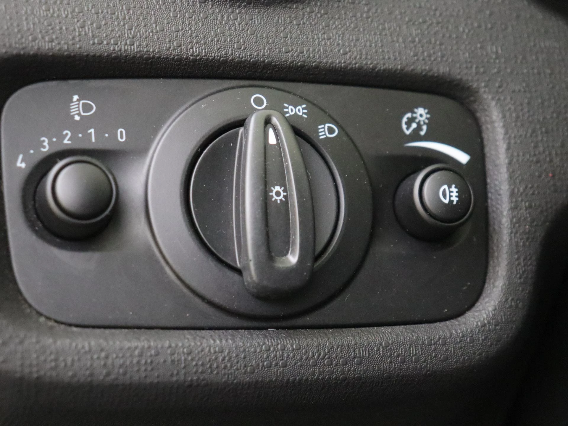 Ford-Fiesta-image-24