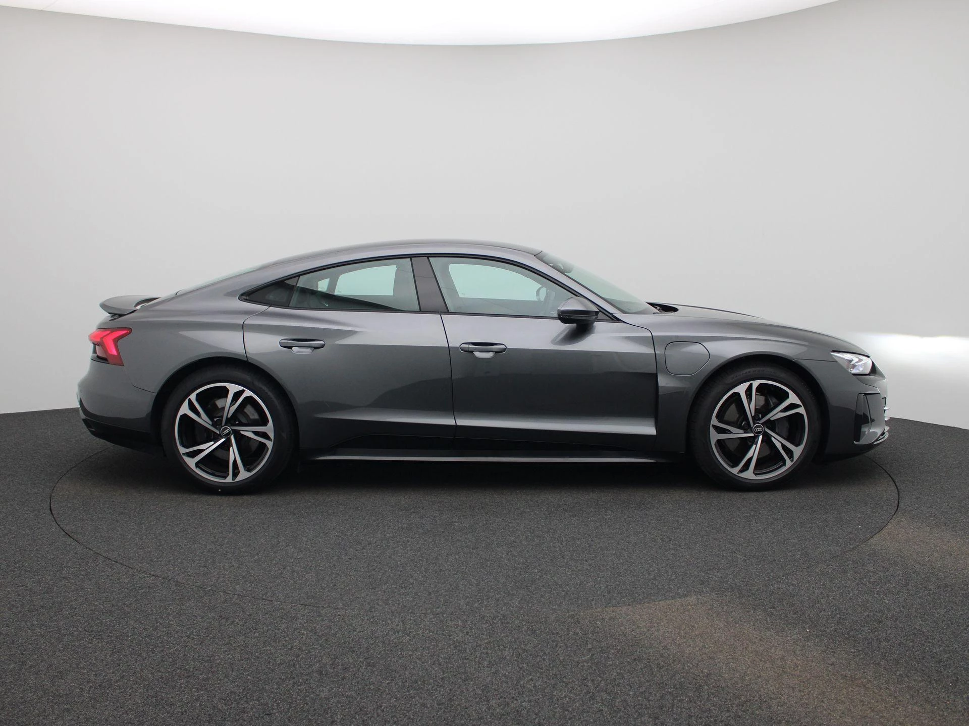 Audi e-tron GT 93 kWh 476 PK
