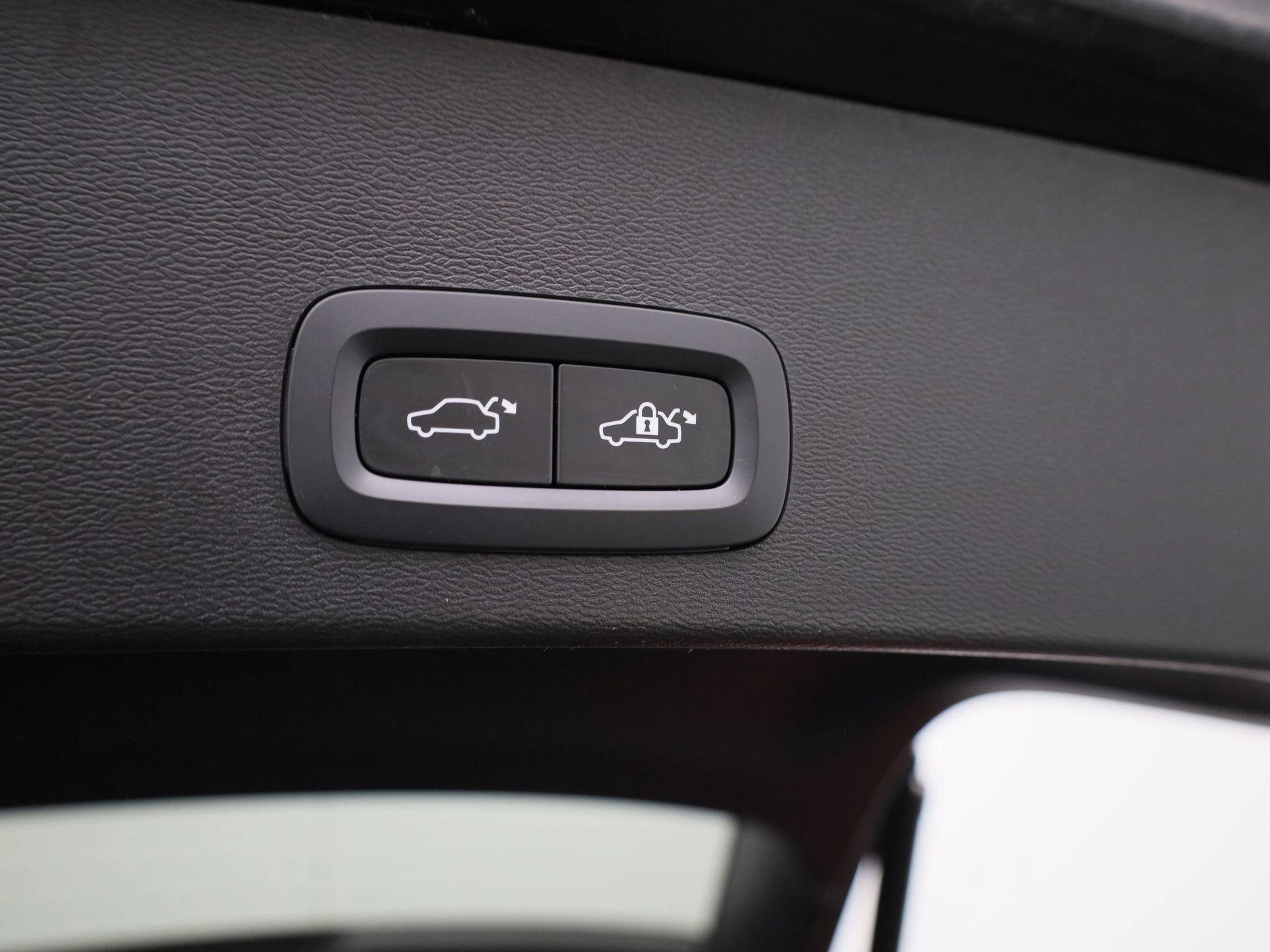 Volvo-XC40-image-11