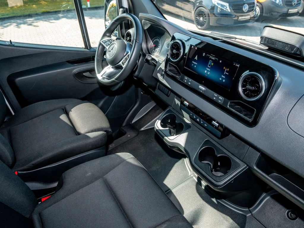 Mercedes-Benz-Sprinter 317-image-9