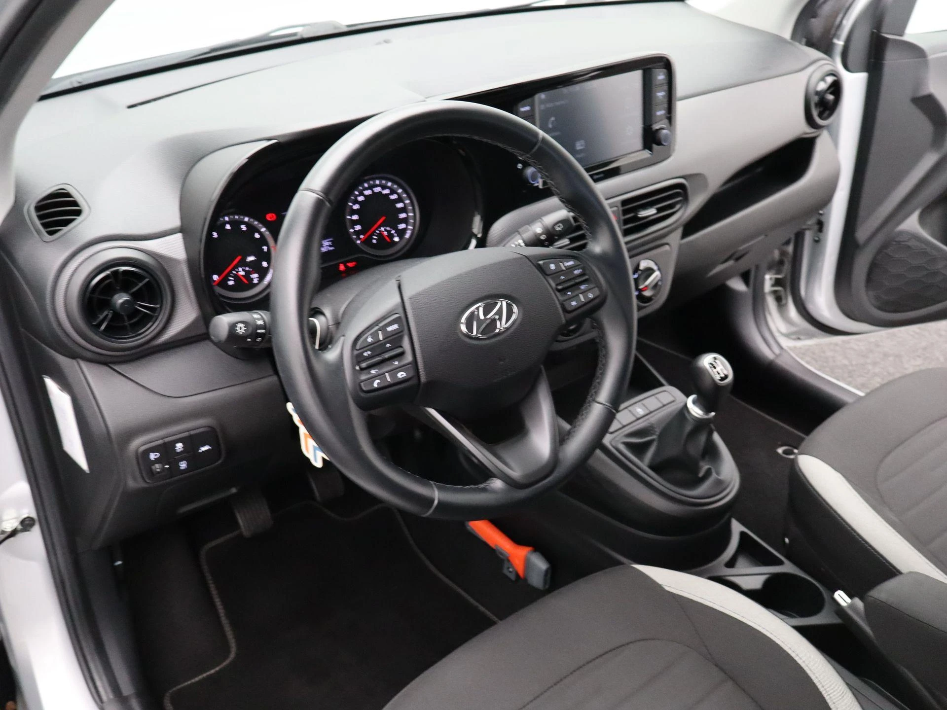Hyundai-i10-image-26