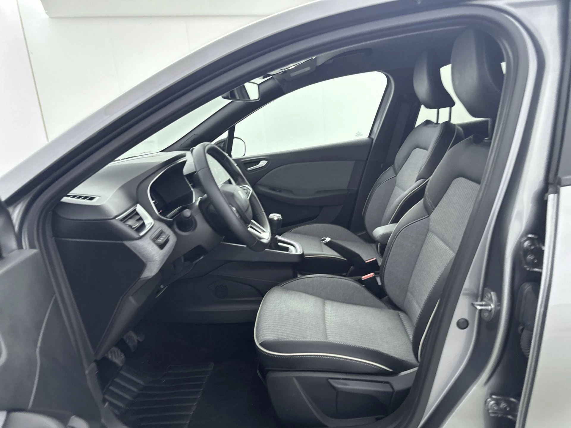 Renault-Clio-image-5