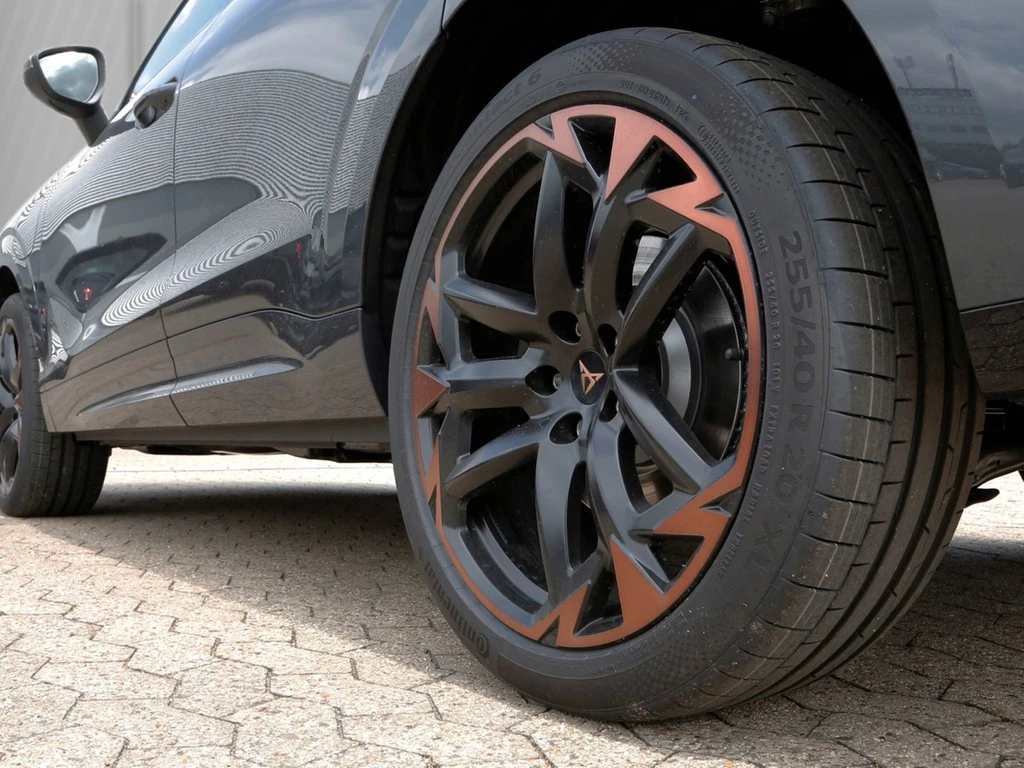 CUPRA Terramar 1.5 e-hybrid UPE 62.145 20" AHK Digi P.