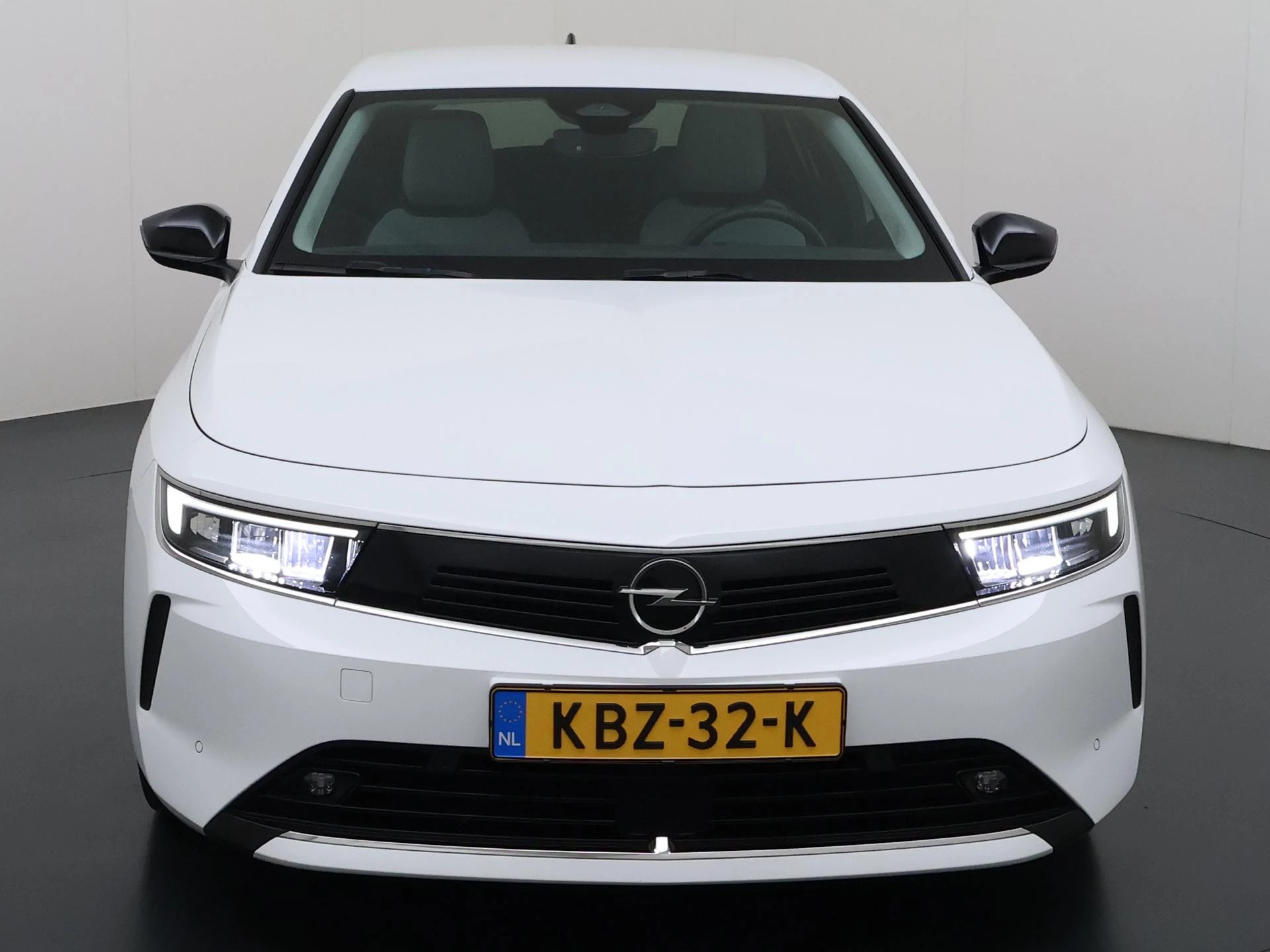 Opel-Astra-image-1