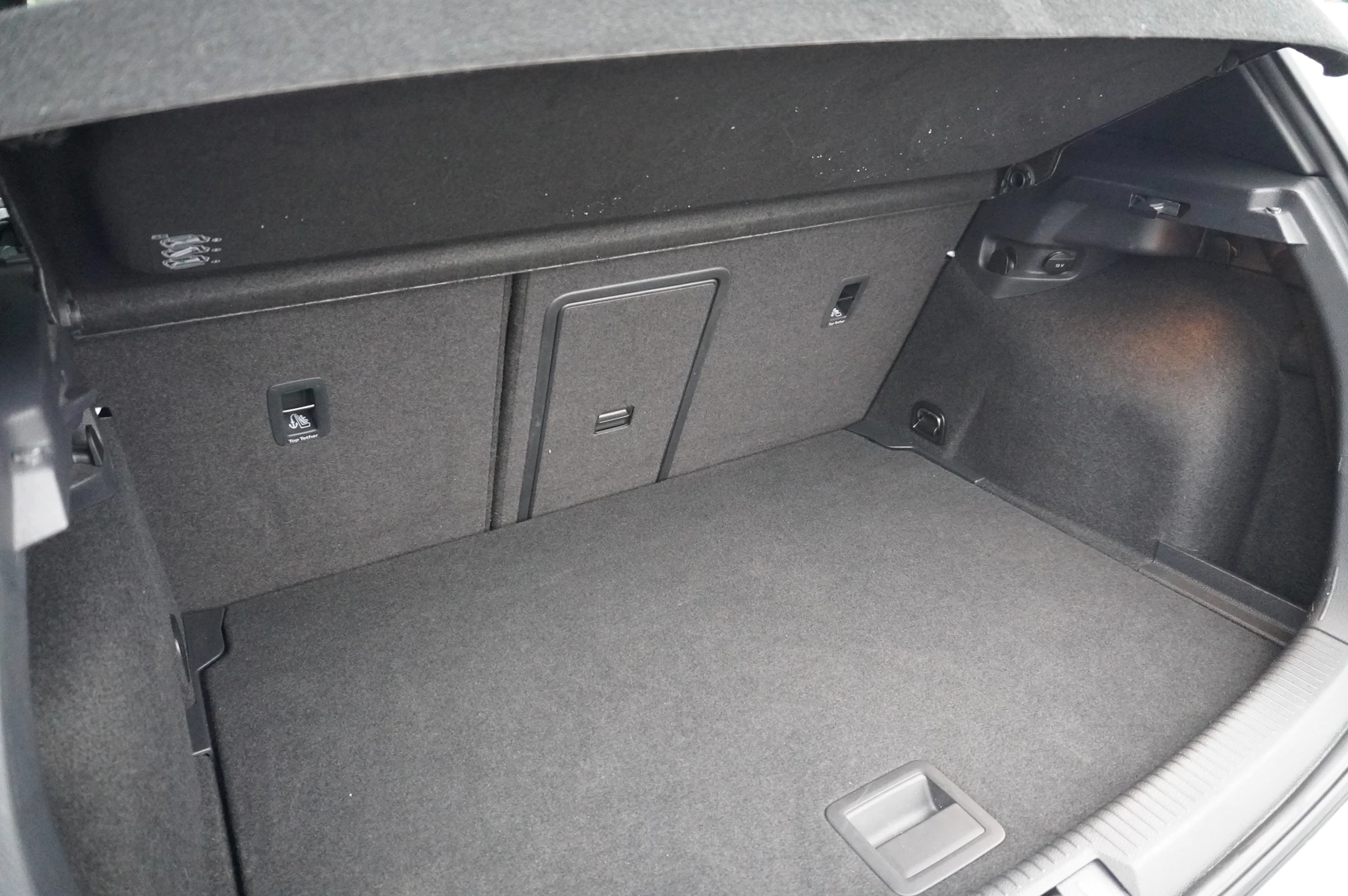 Volkswagen-Golf-image-11
