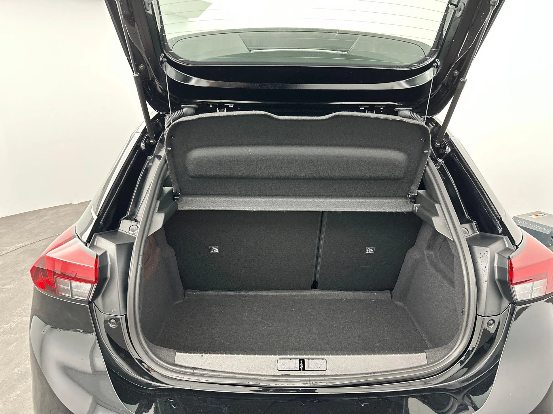 Opel-Corsa-image-20