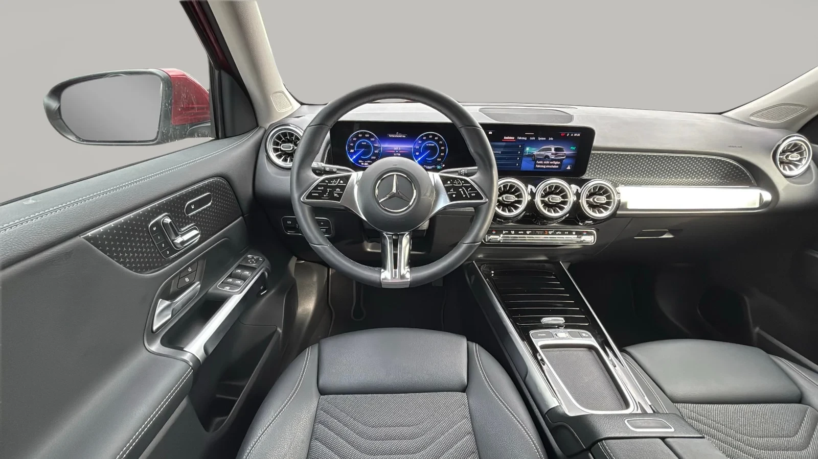 Mercedes-Benz-EQB-image-11