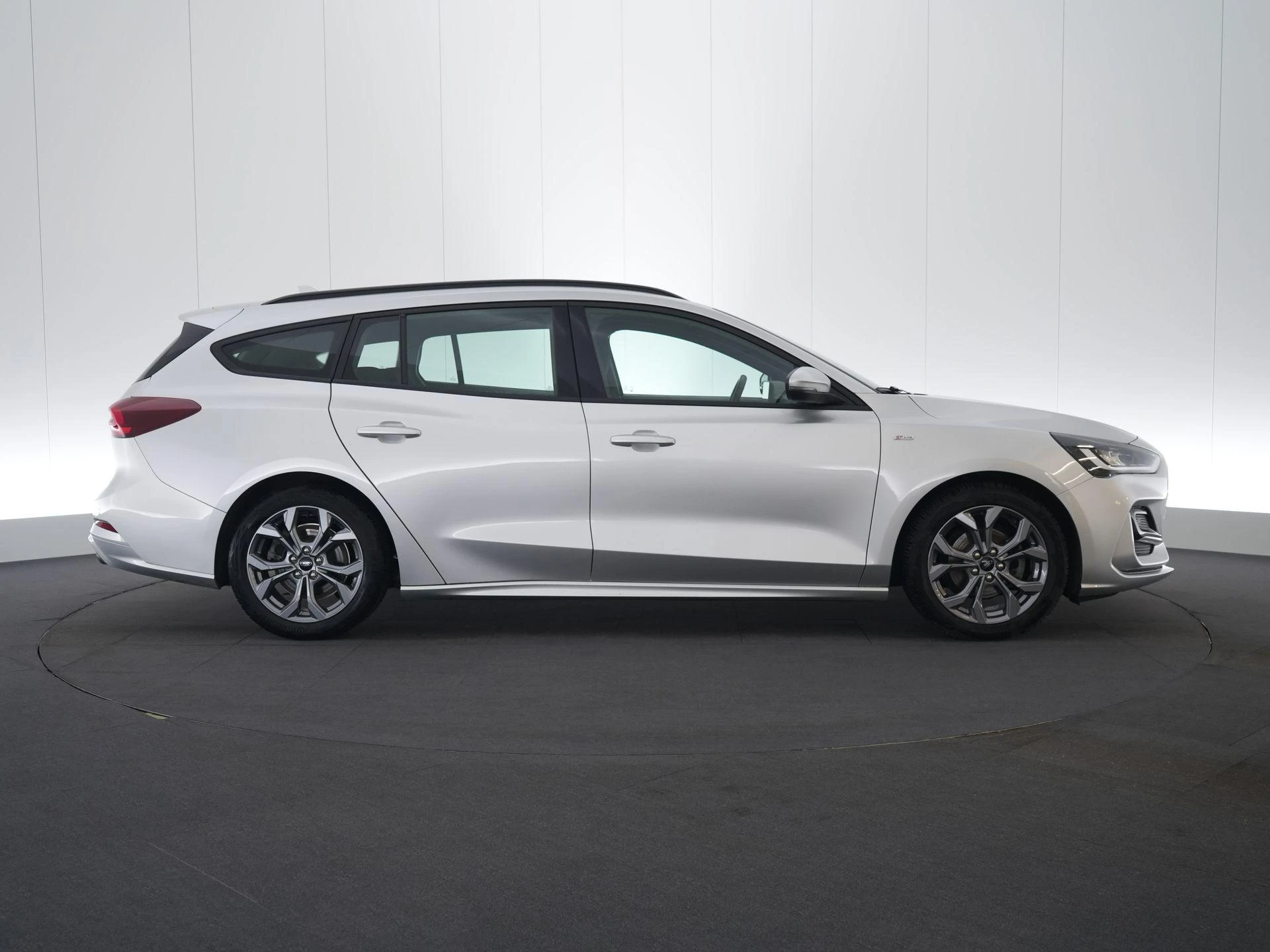 Ford-Focus-image-5