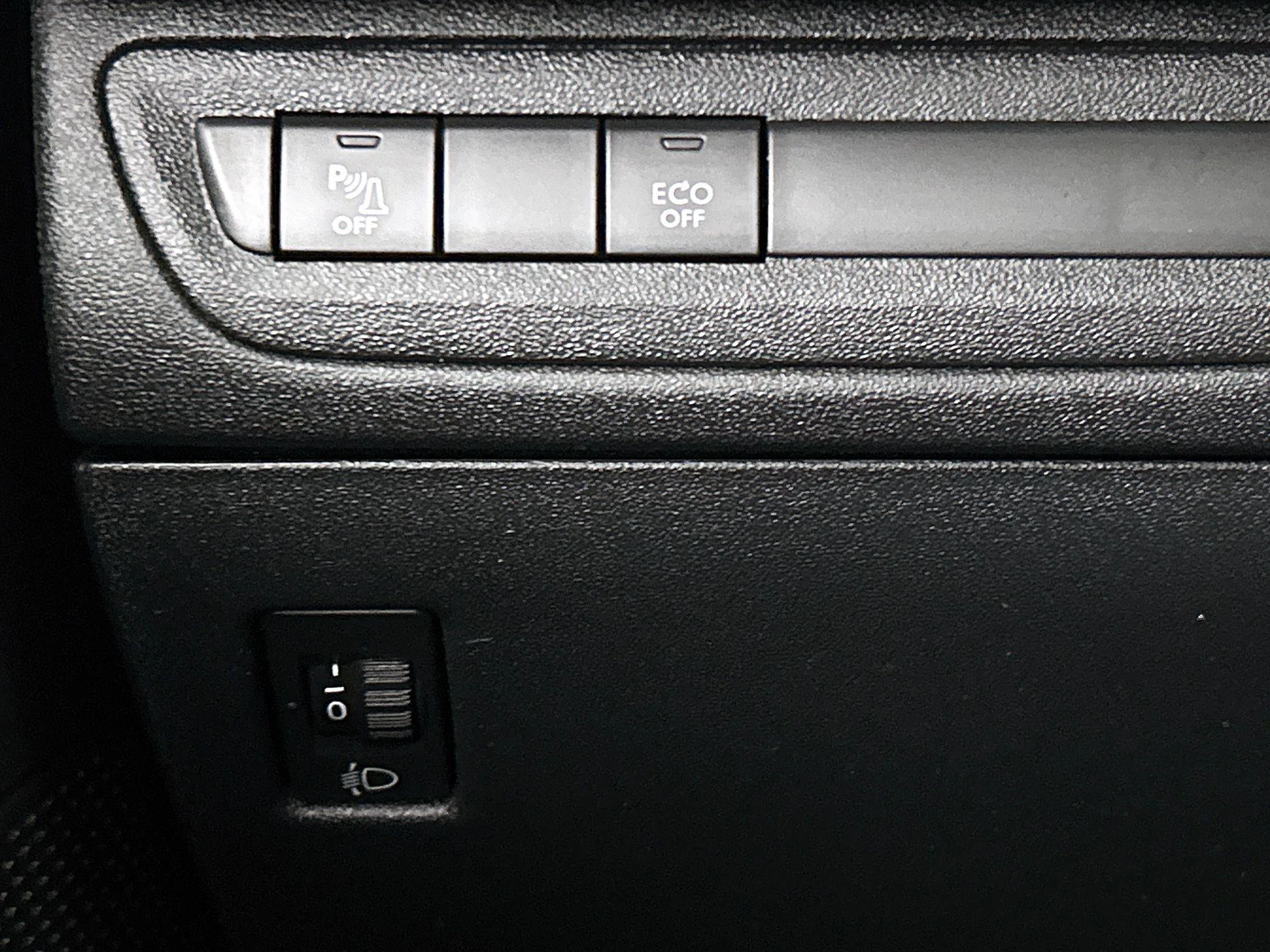 Peugeot-2008-image-16