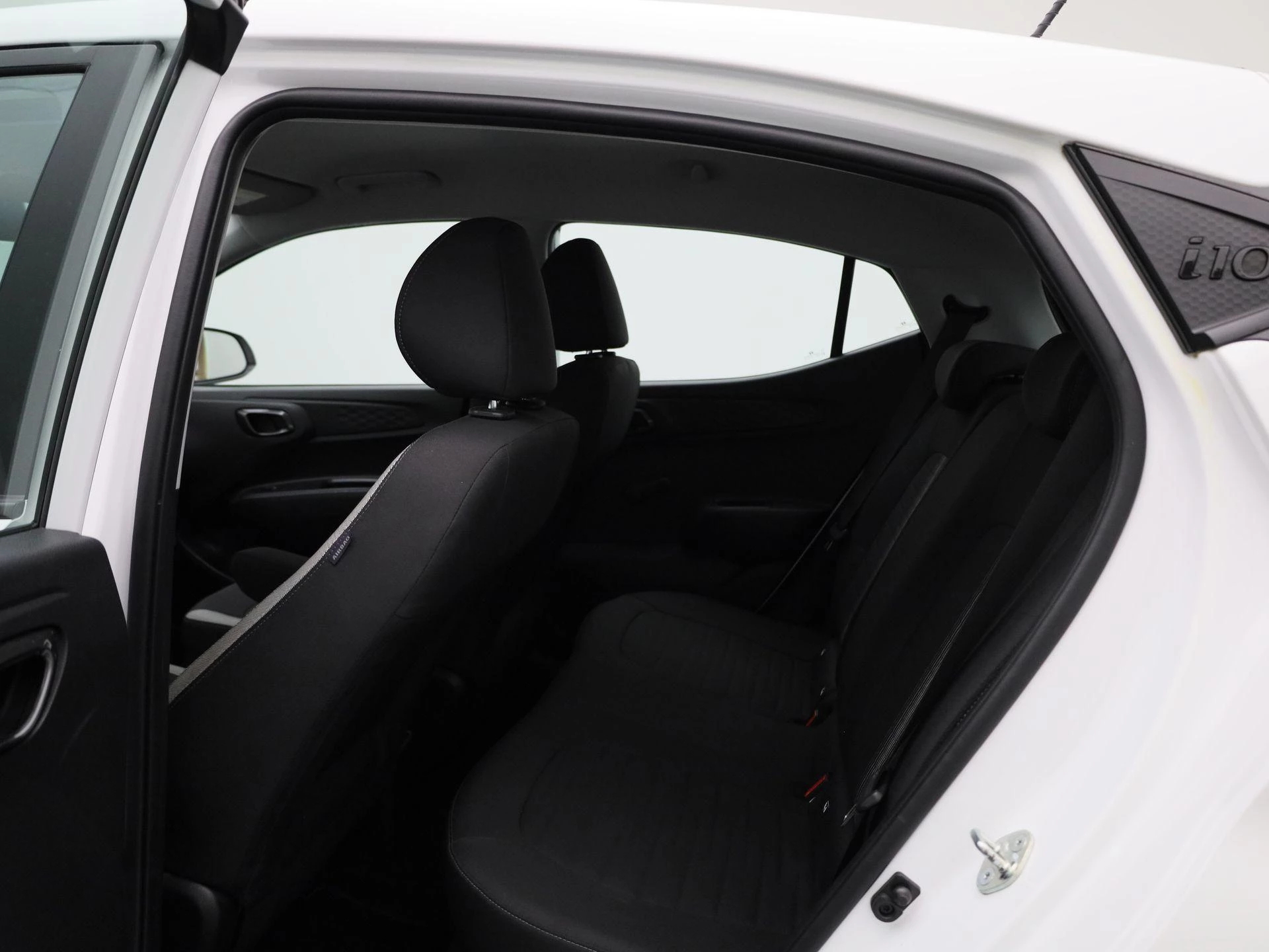 Hyundai-i10-image-9