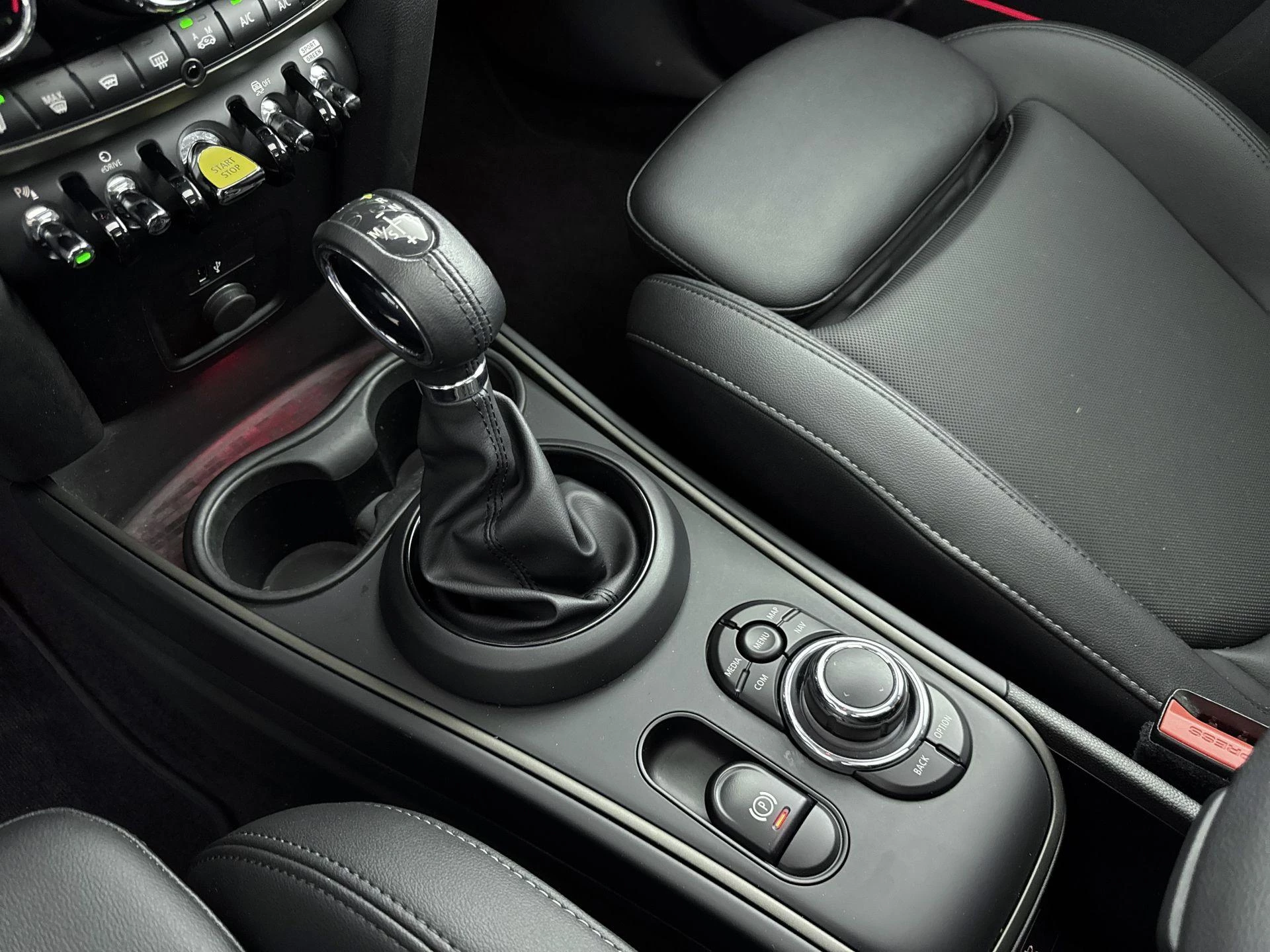 MINI-Countryman-image-12