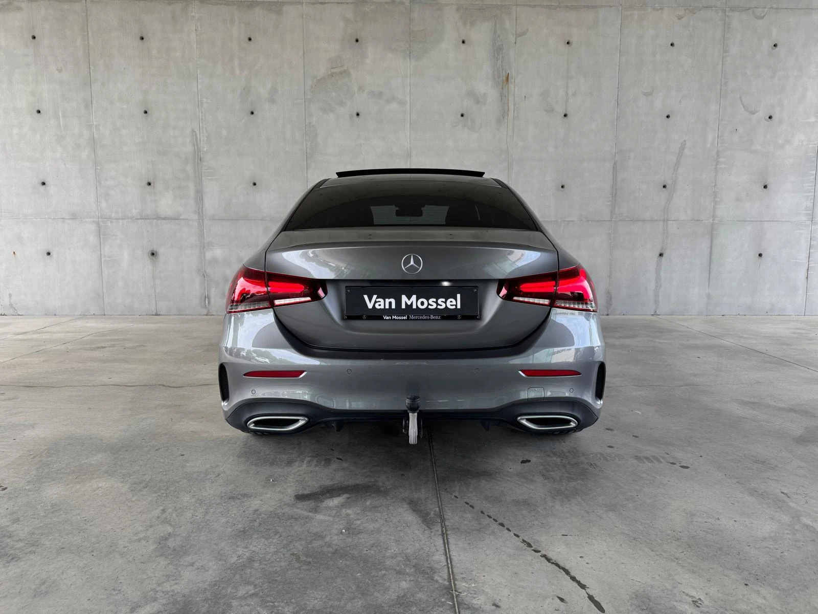 Mercedes-Benz-A-Klasse-image-4